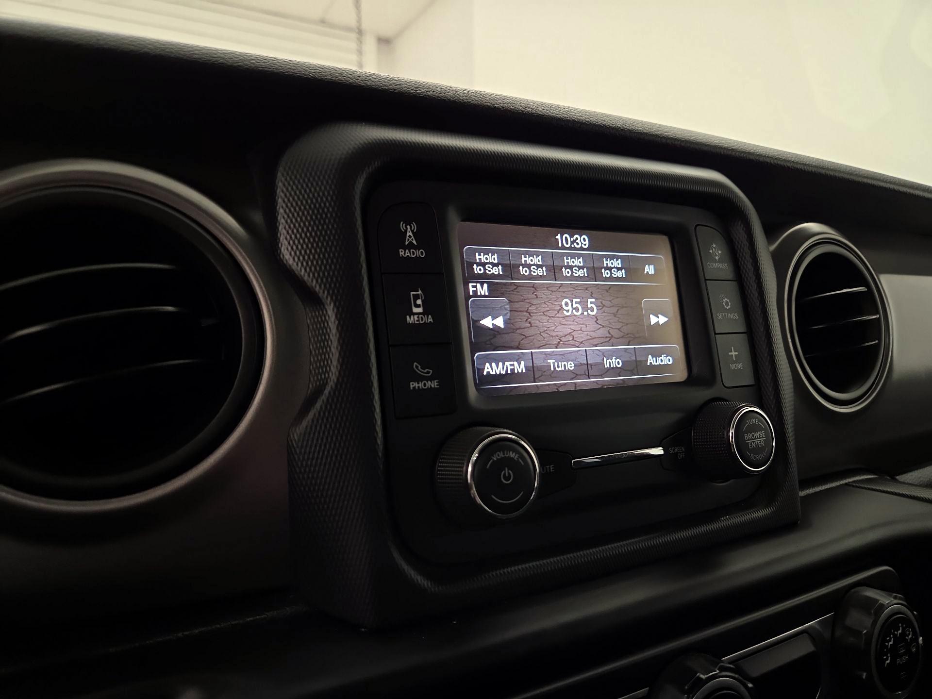 Thumbnail: 2021 Jeep Wrangler - 15