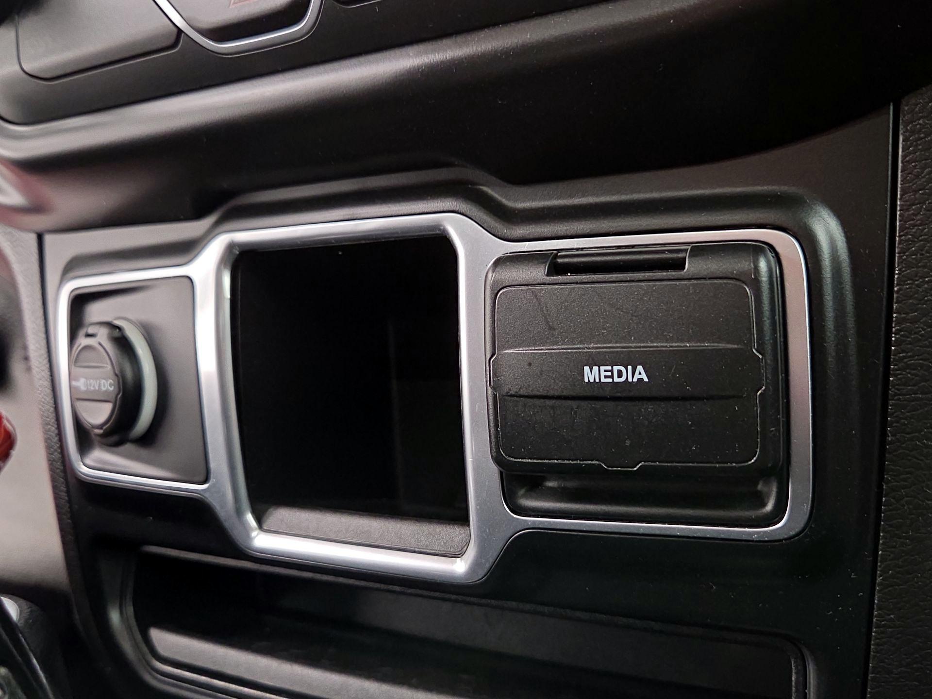 Thumbnail: 2021 Jeep Wrangler - 18