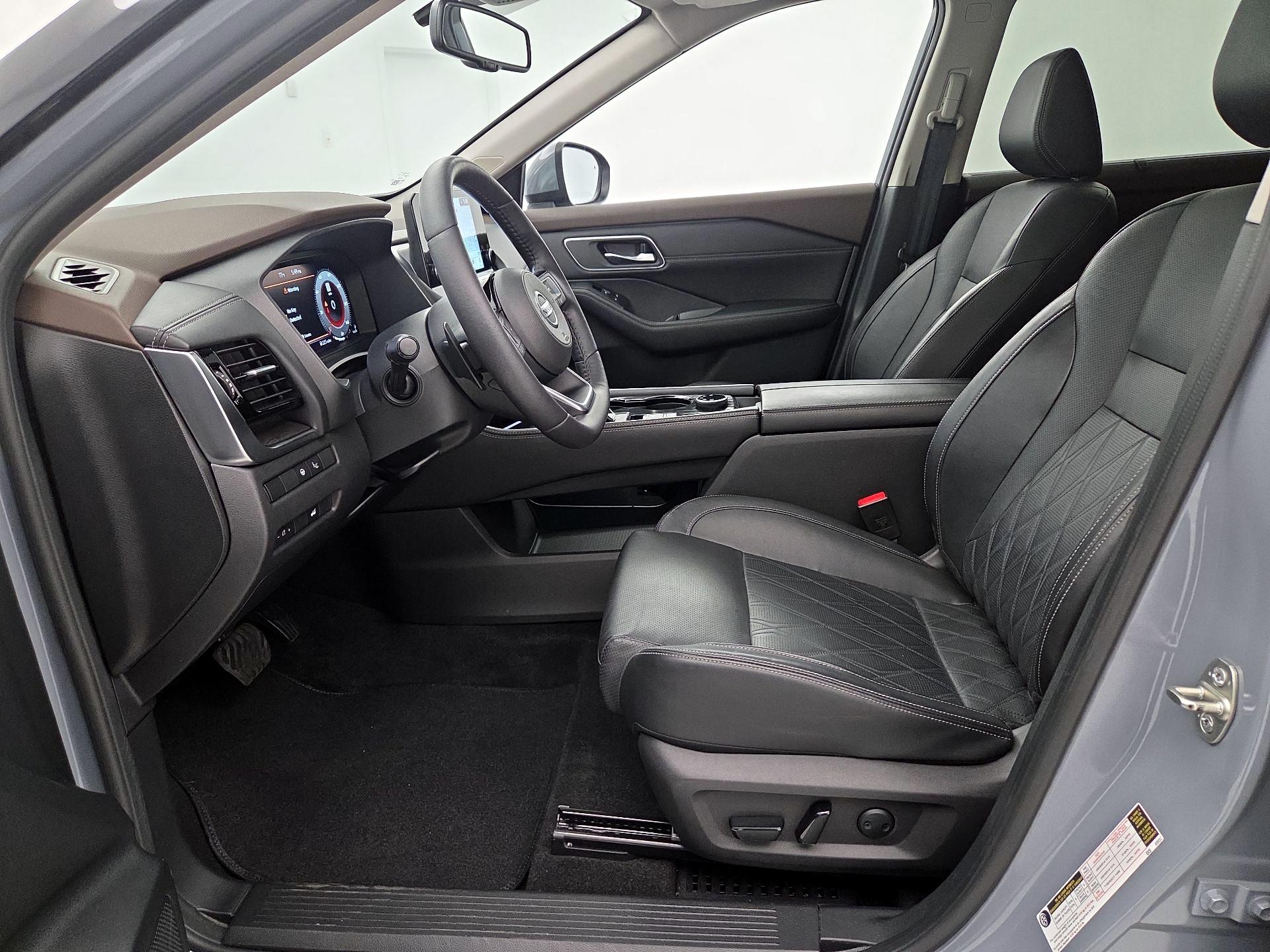 Thumbnail: 2021 Nissan Rogue - 11