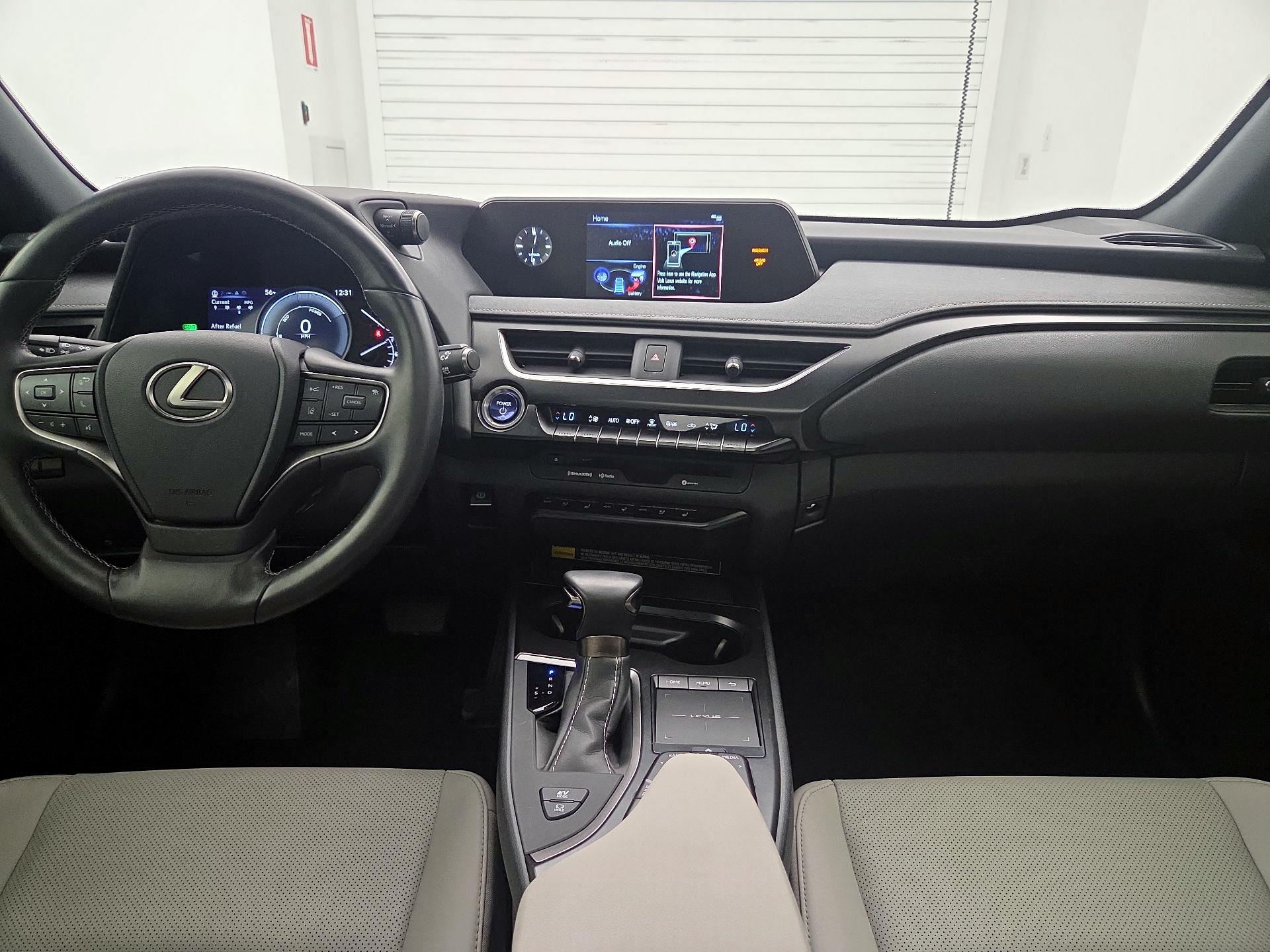 Thumbnail: 2021 Lexus UX - 9