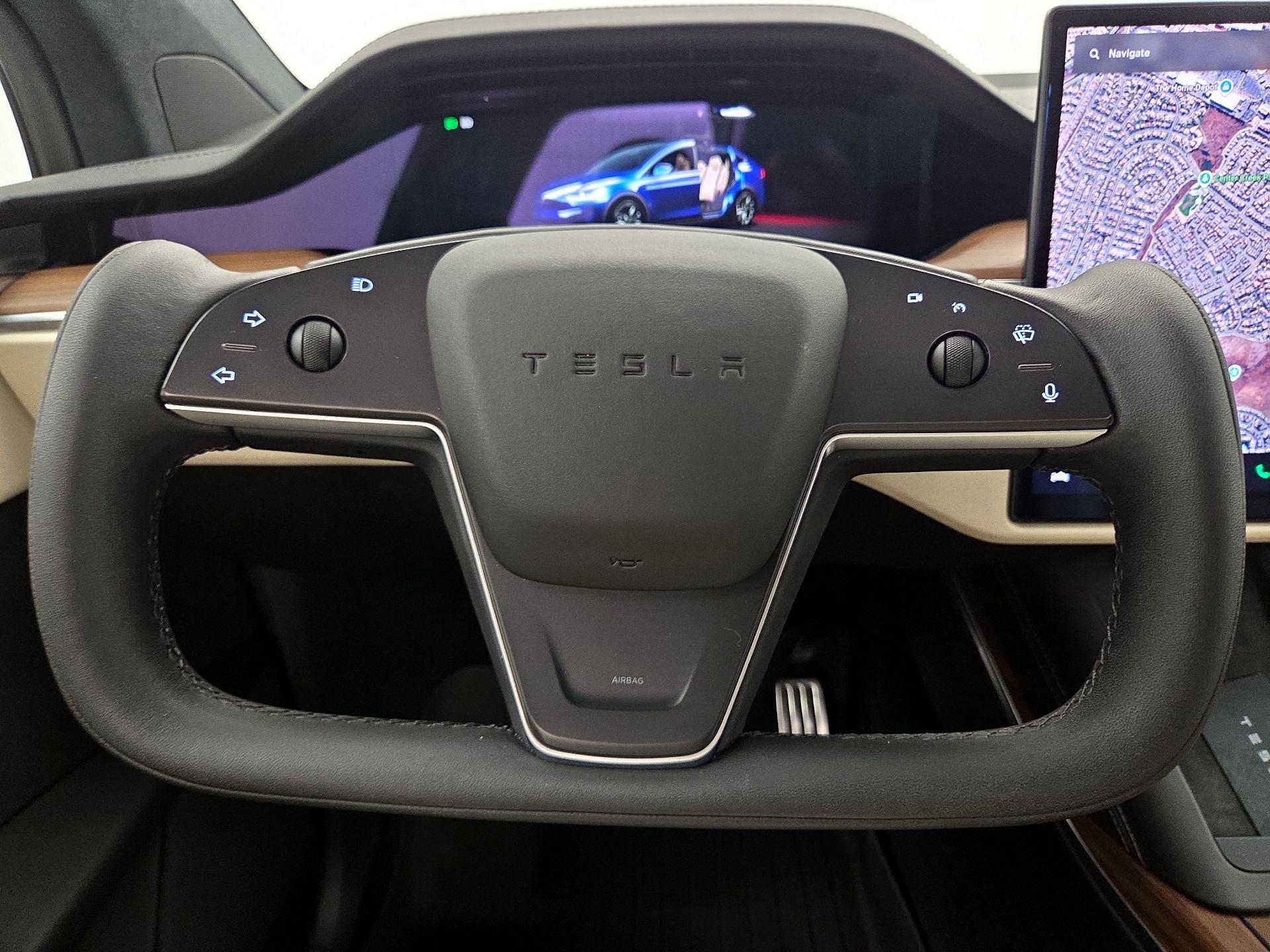 Thumbnail: 2024 Tesla Model X - 10