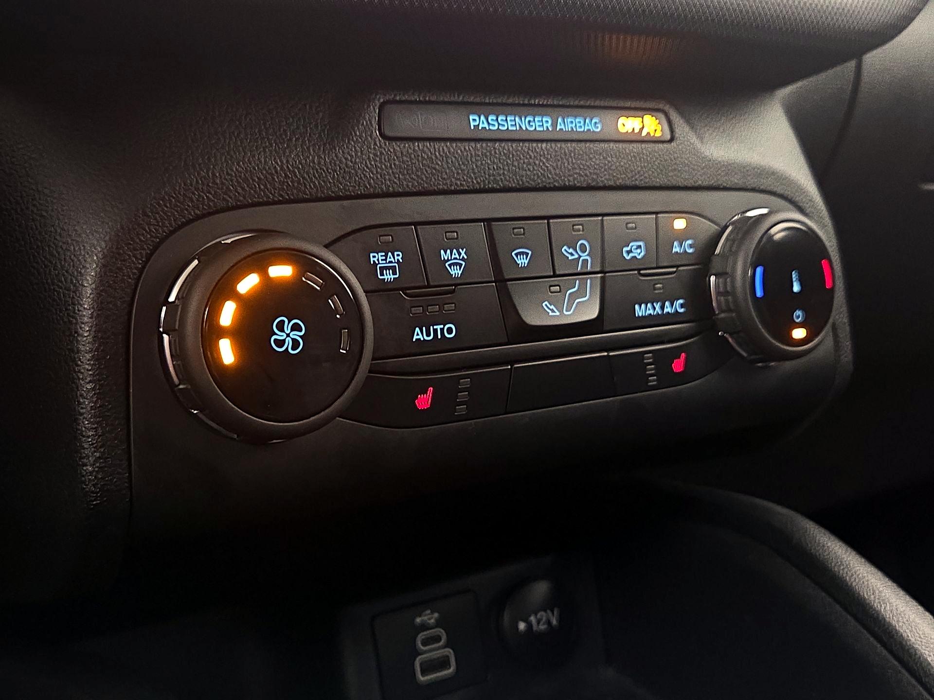 Thumbnail: 2023 Ford Bronco Sport - 16