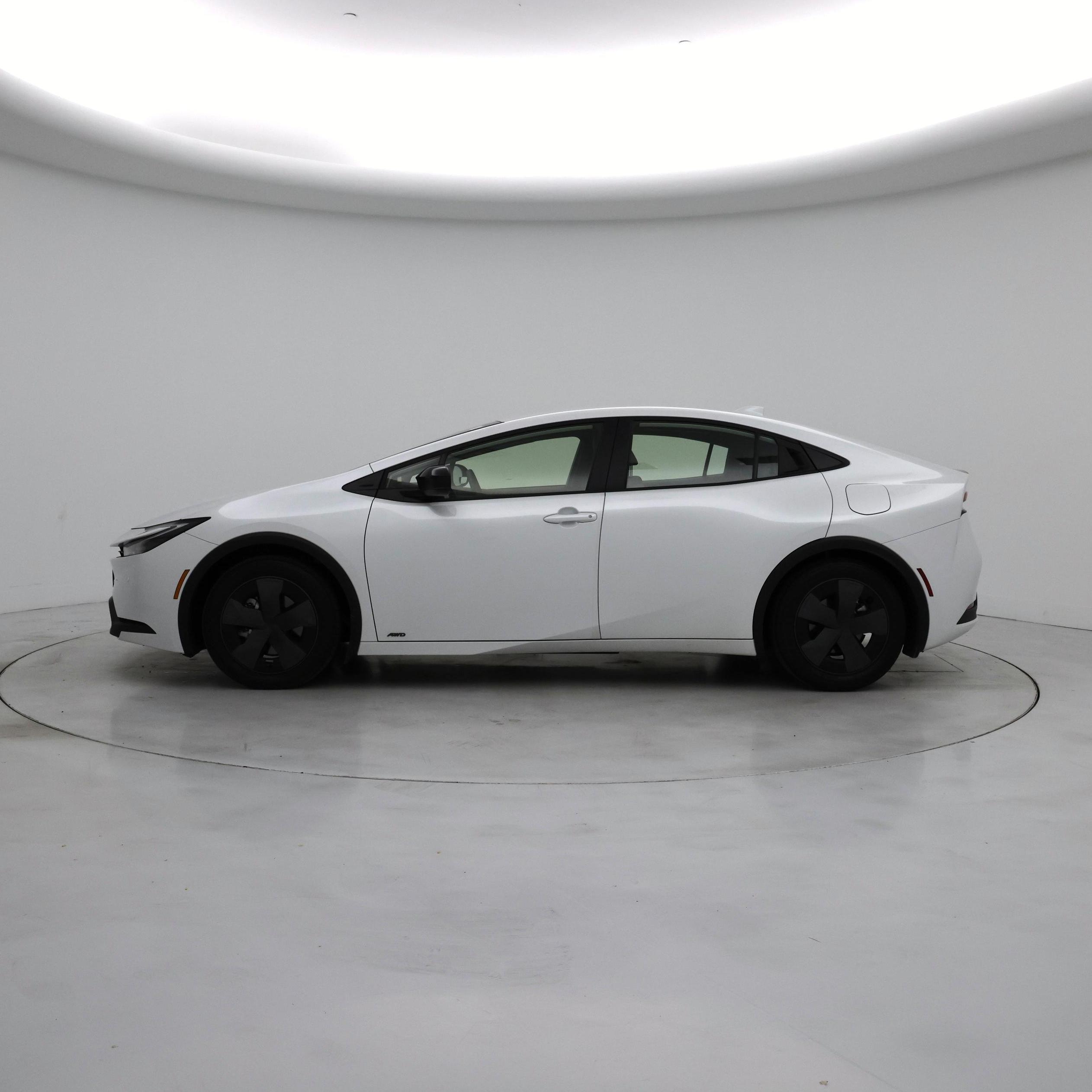 Thumbnail: 2025 Toyota Prius - 3