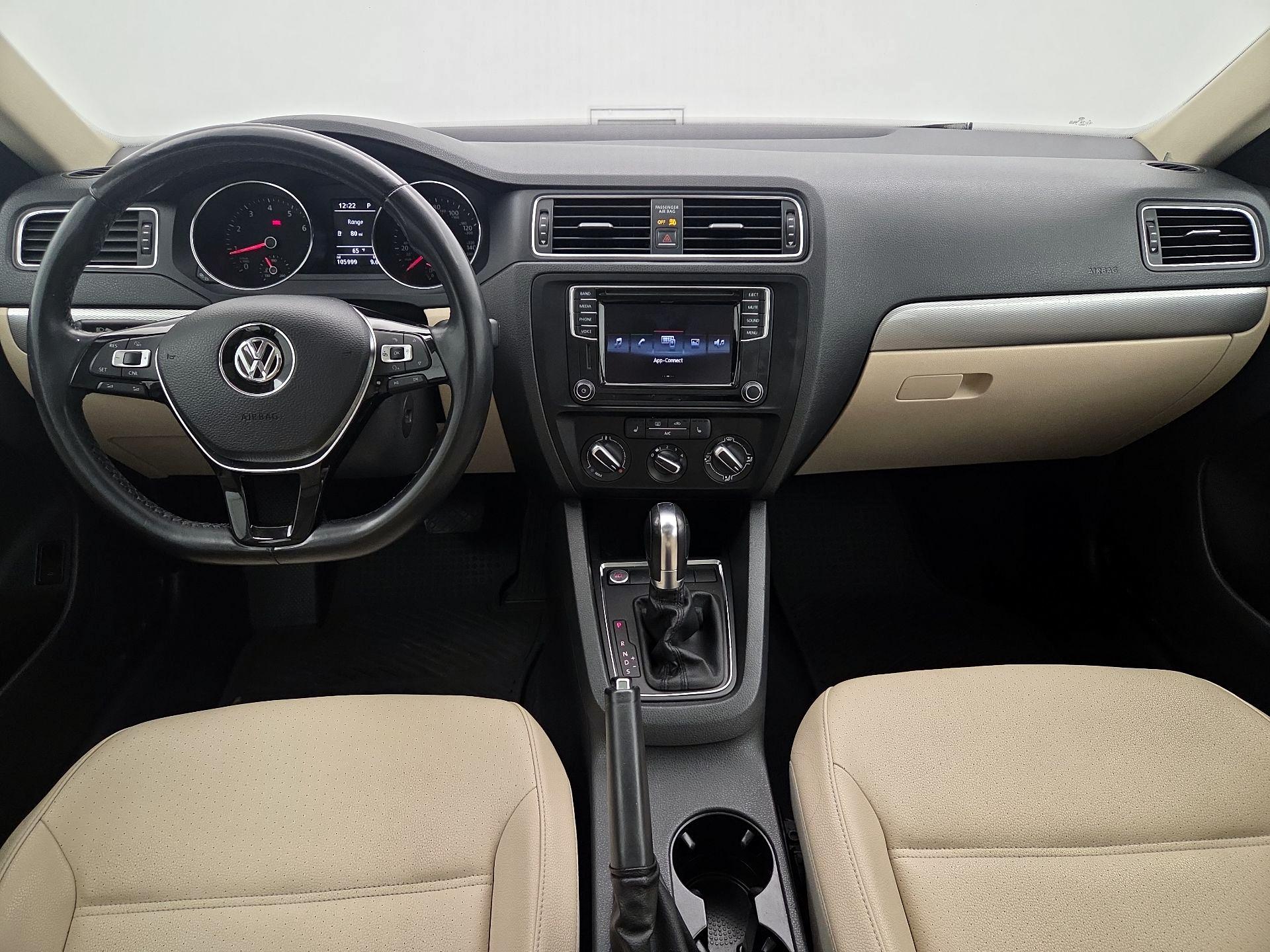 Thumbnail: 2017 Volkswagen Jetta - 9