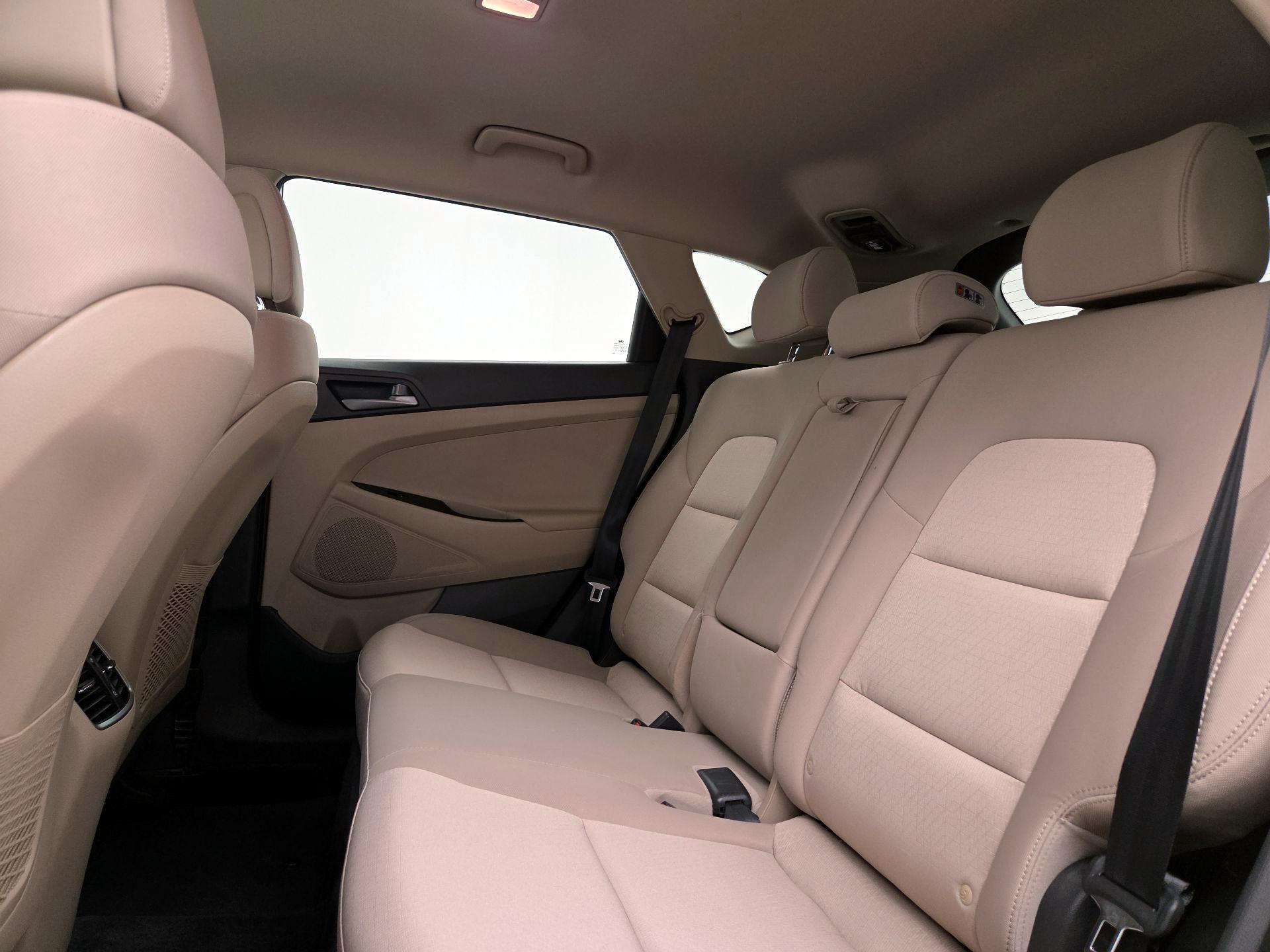 Thumbnail: 2017 Hyundai Tucson - 18