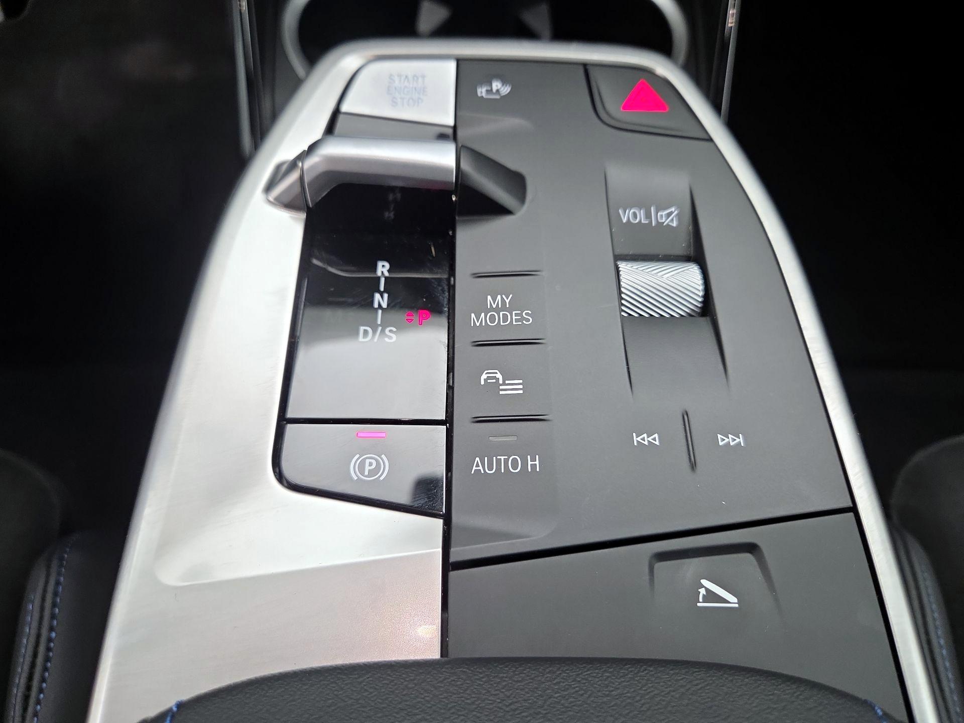 Thumbnail: 2025 BMW X2 - 17