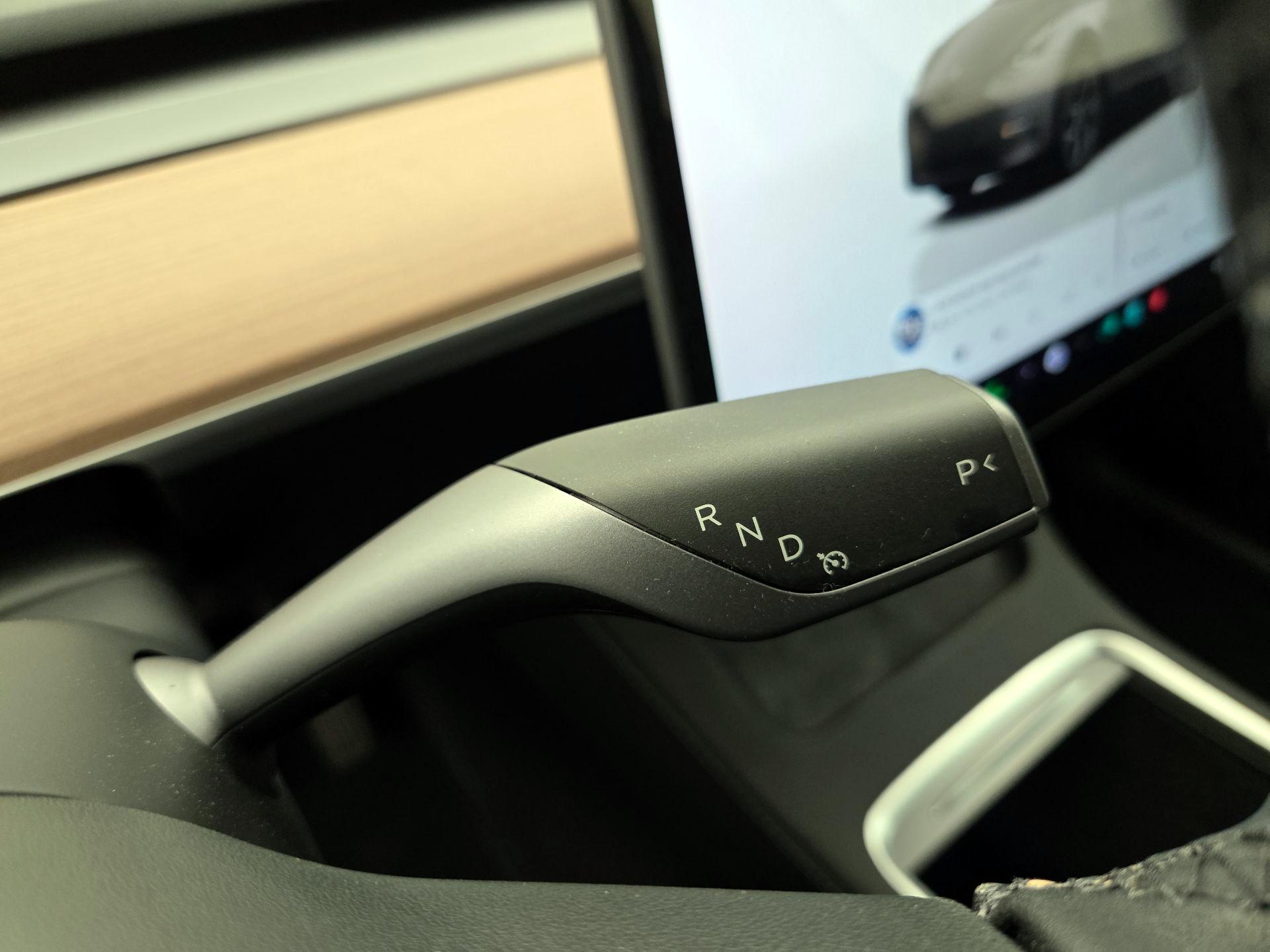 Thumbnail: 2025 Tesla Model Y - 17