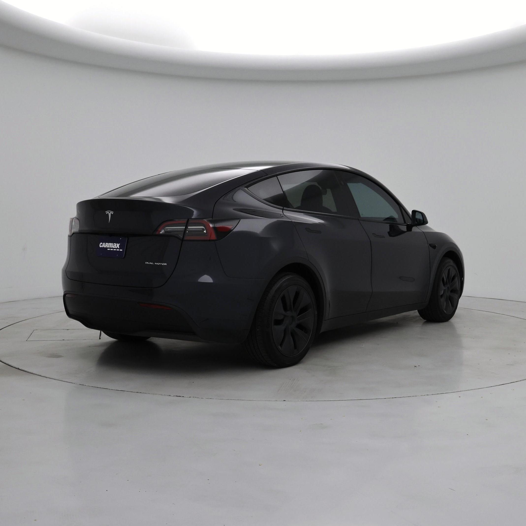 Thumbnail: 2025 Tesla Model Y - 8