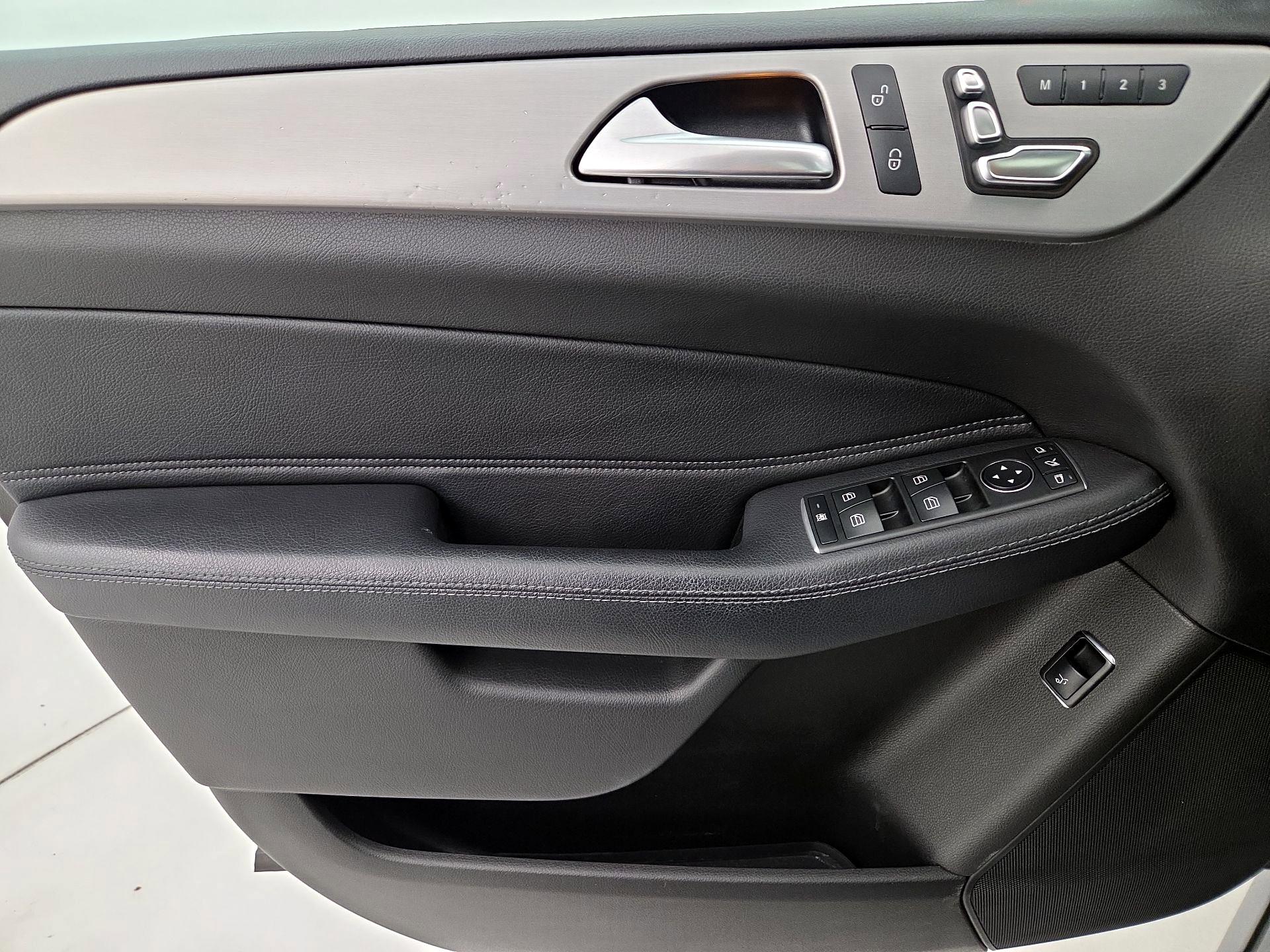 Thumbnail: 2019 Mercedes-Benz GLE - 12