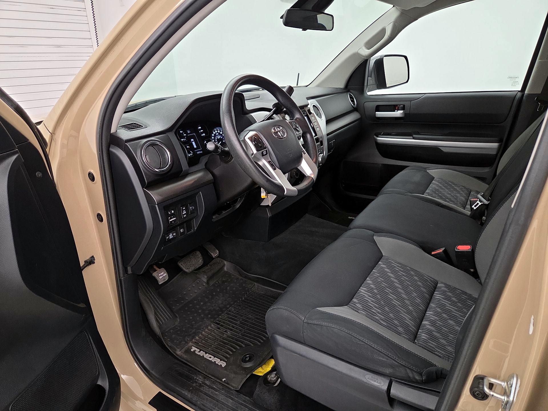 Thumbnail: 2018 Toyota Tundra - 11
