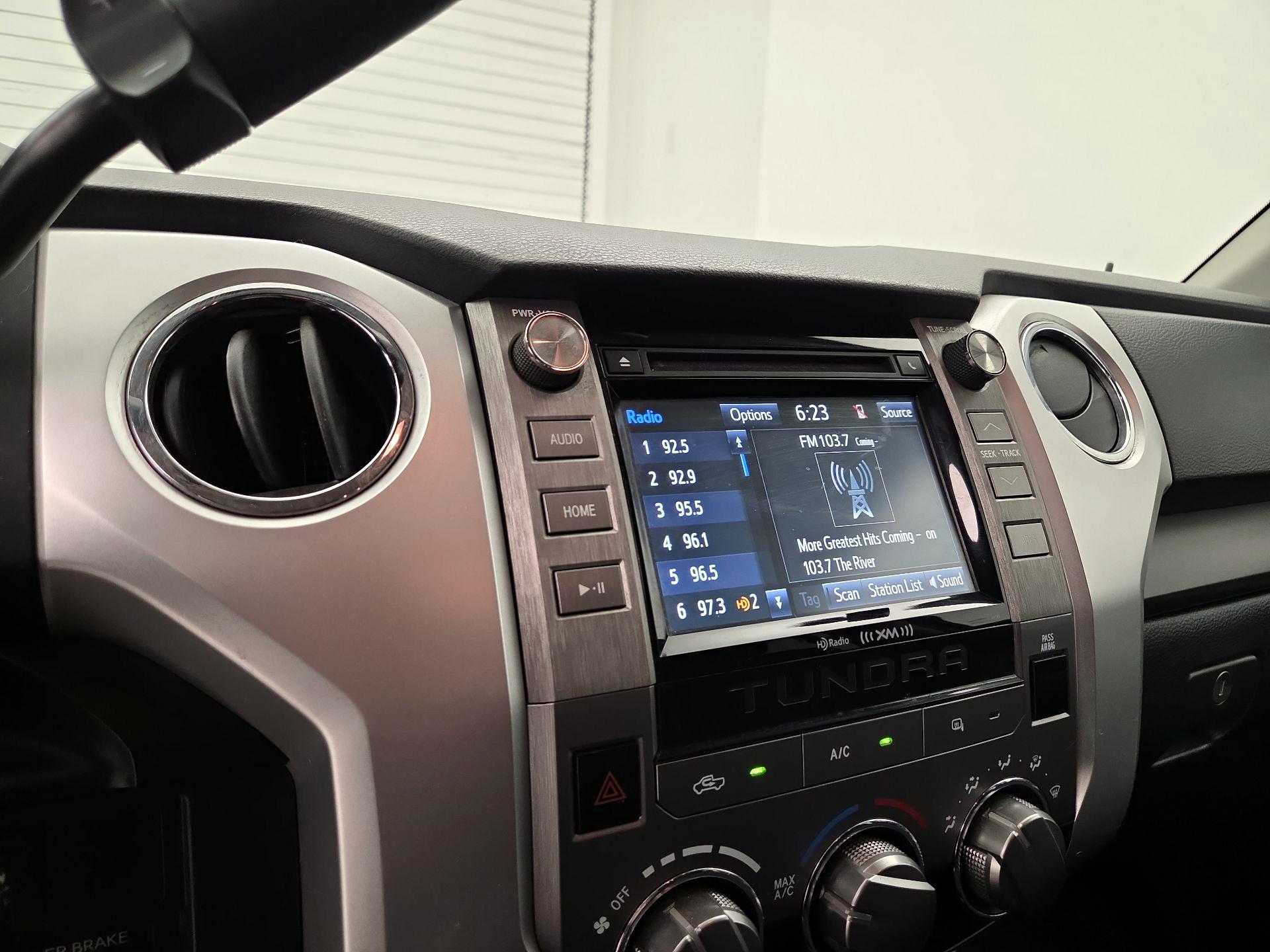 Thumbnail: 2018 Toyota Tundra - 15