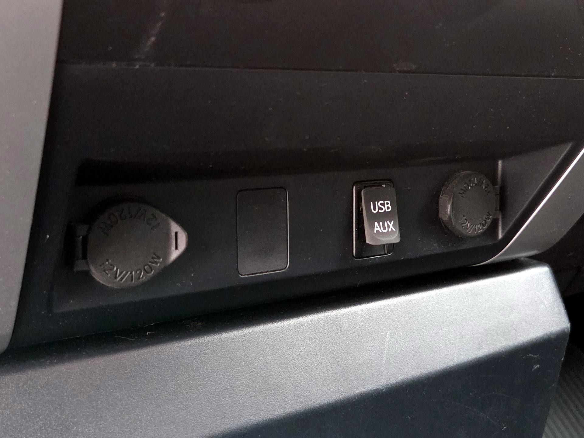 Thumbnail: 2018 Toyota Tundra - 18