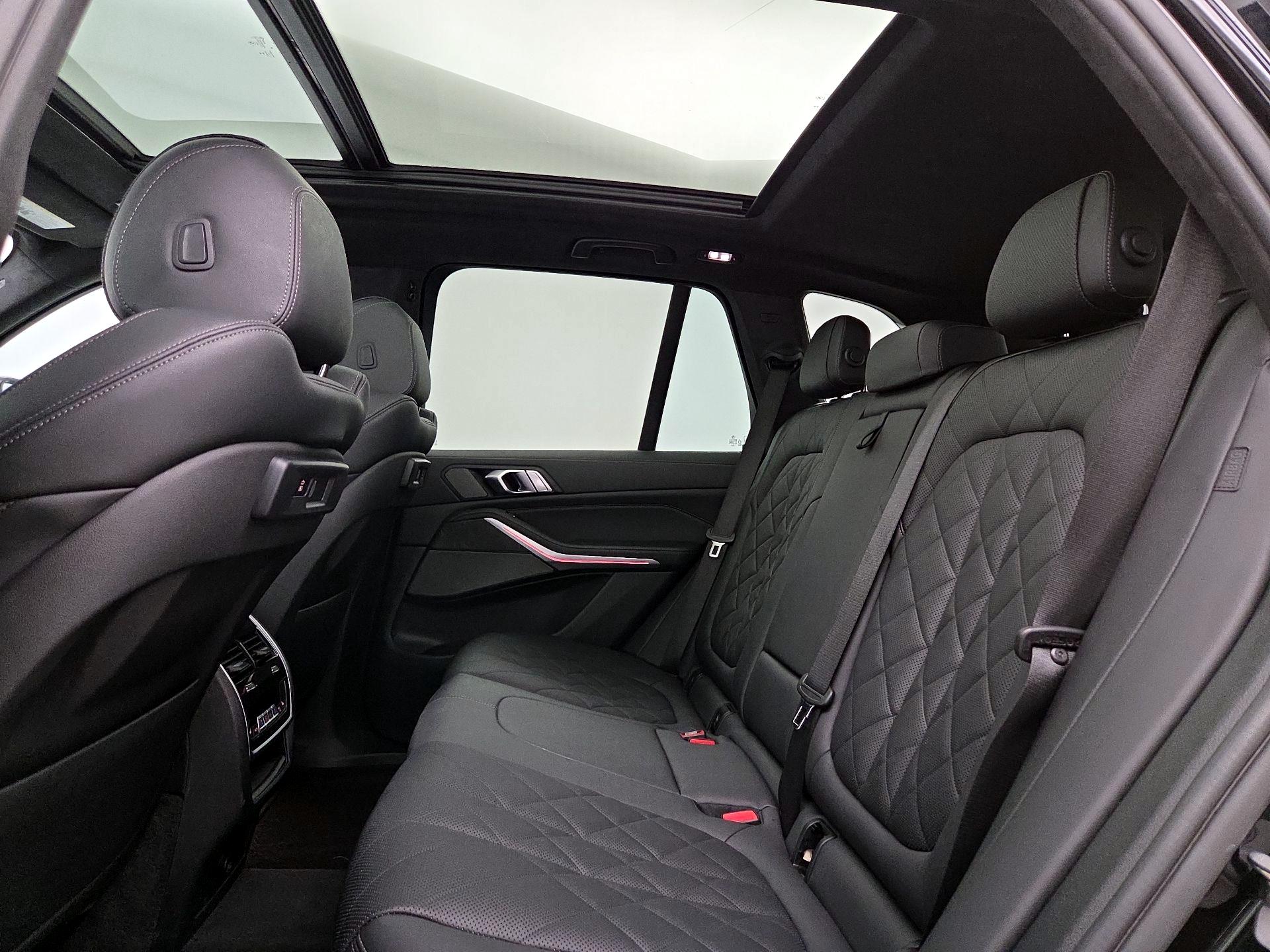 Thumbnail: 2023 BMW X5 - 18