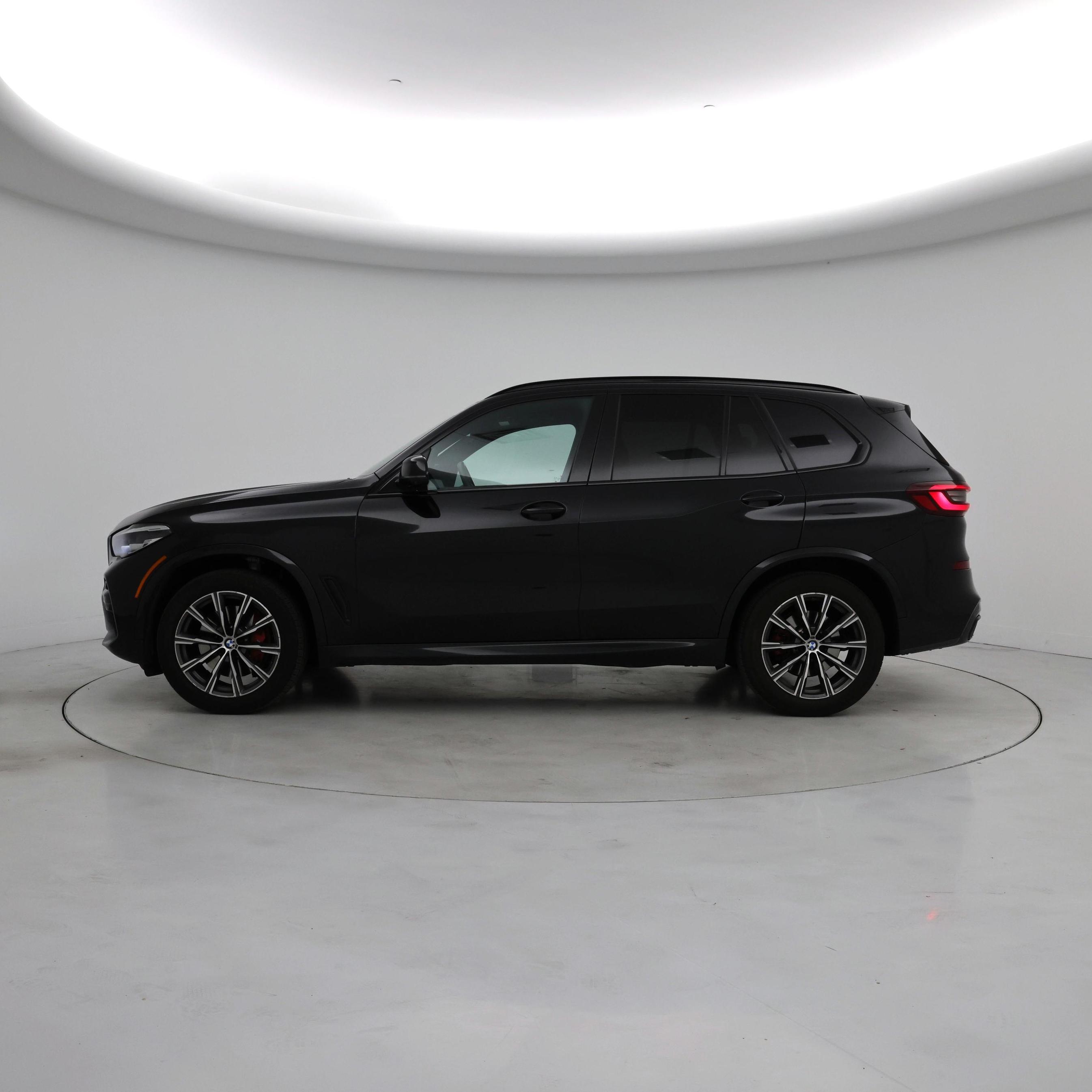 Thumbnail: 2023 BMW X5 - 3