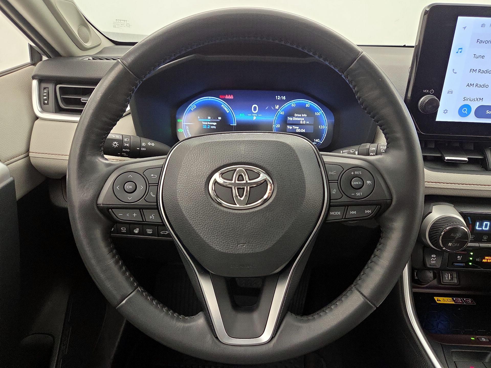 Thumbnail: 2024 Toyota RAV4 - 10