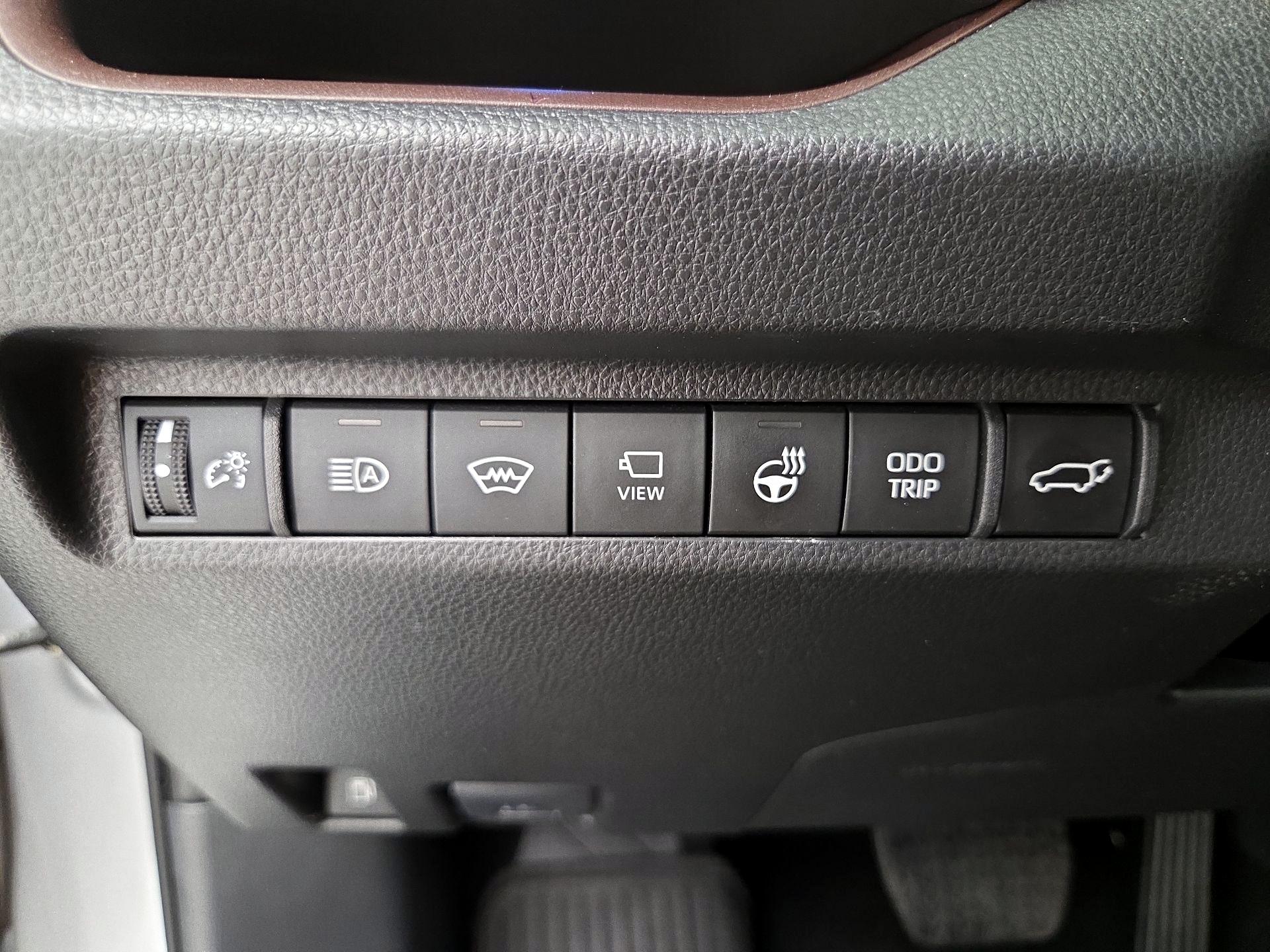 Thumbnail: 2024 Toyota RAV4 - 13