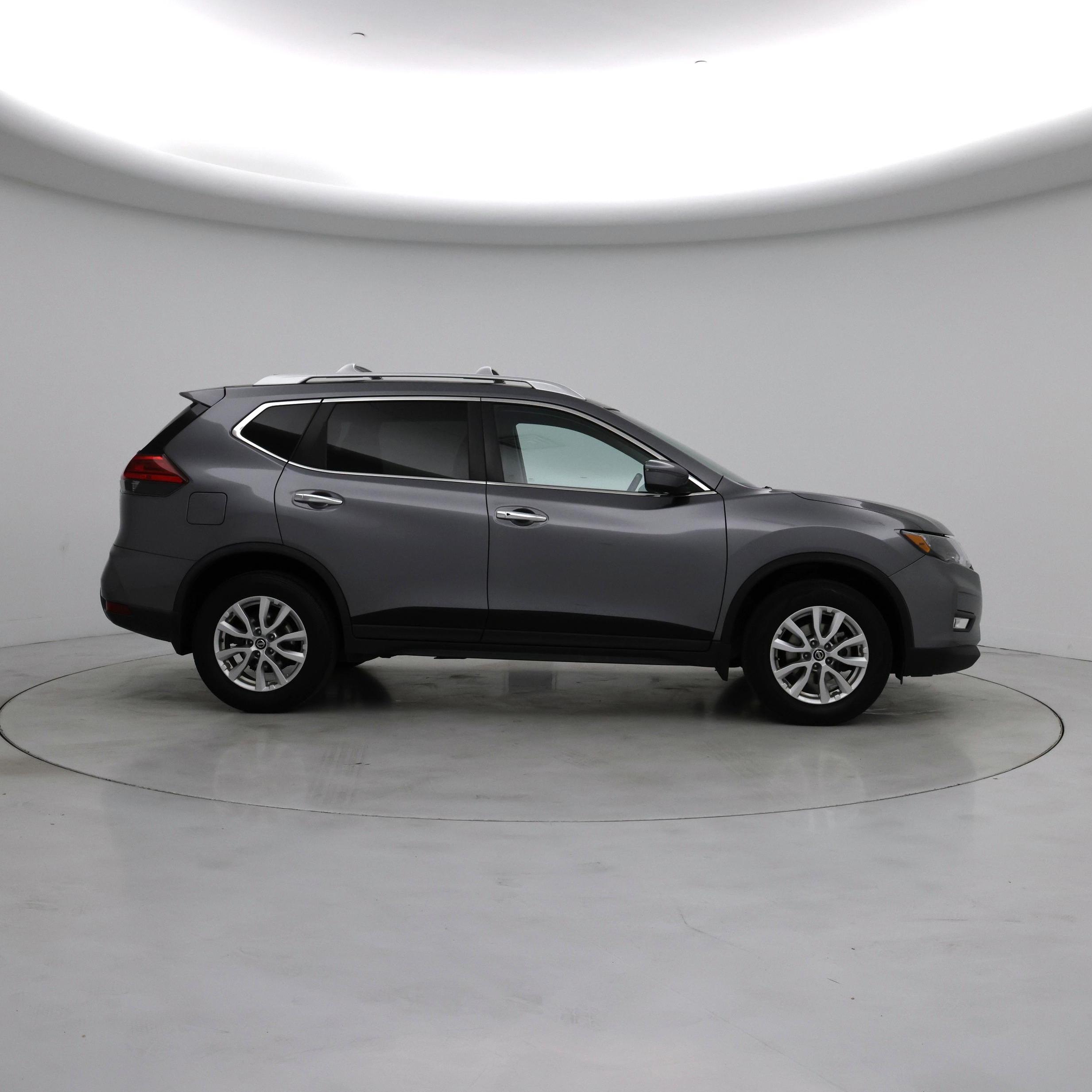 Thumbnail: 2017 Nissan Rogue - 7