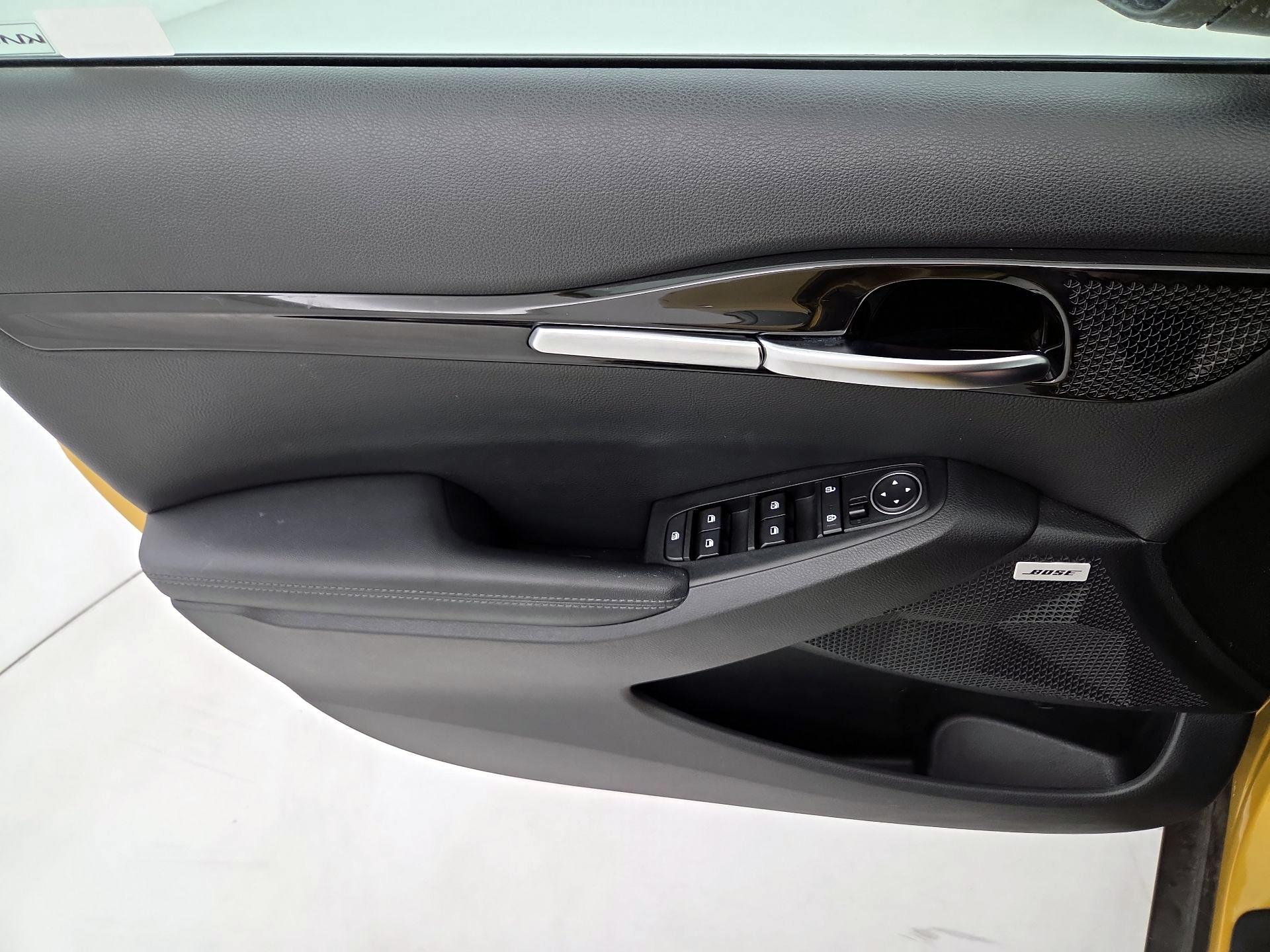 Thumbnail: 2023 Kia Seltos - 12