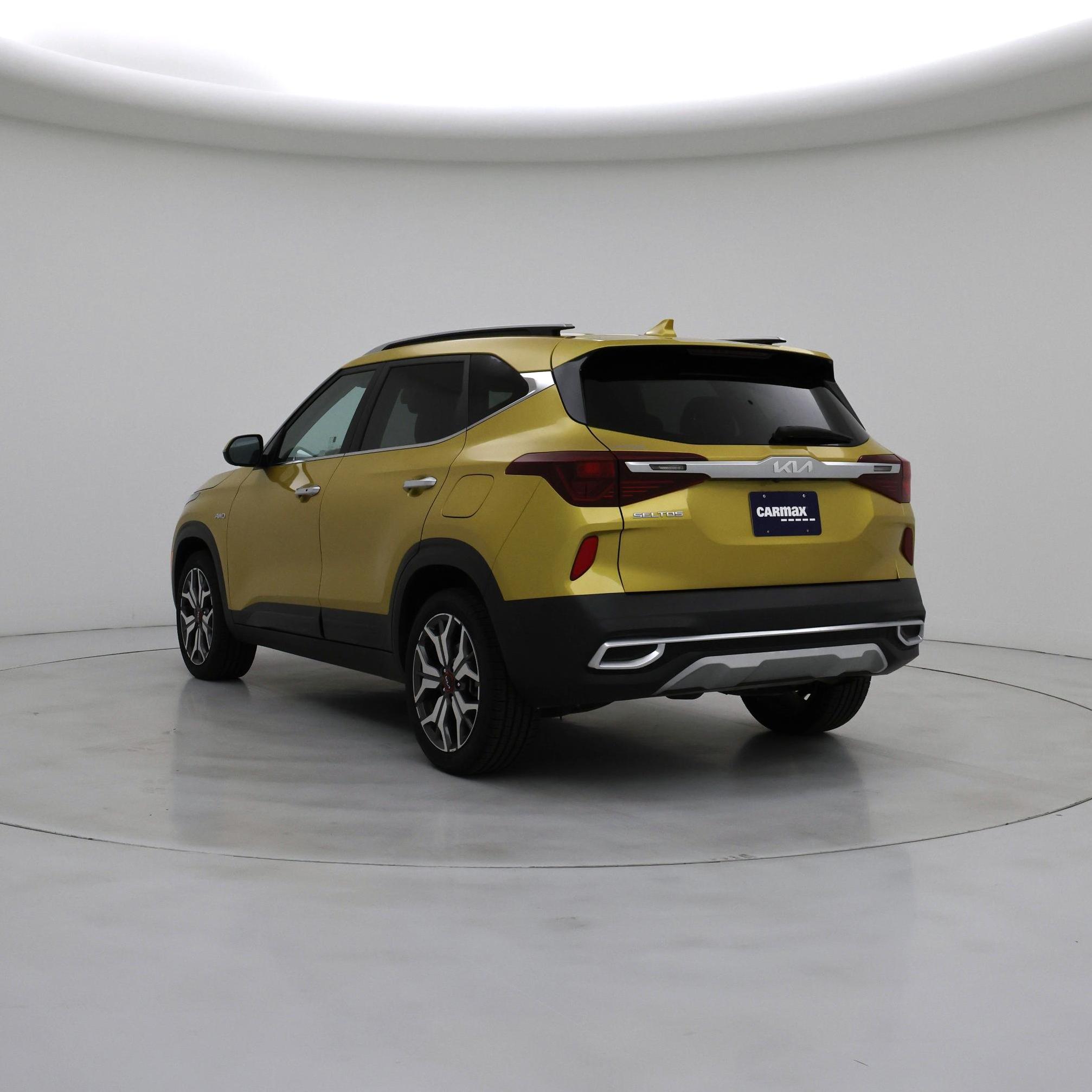 Thumbnail: 2023 Kia Seltos - 2