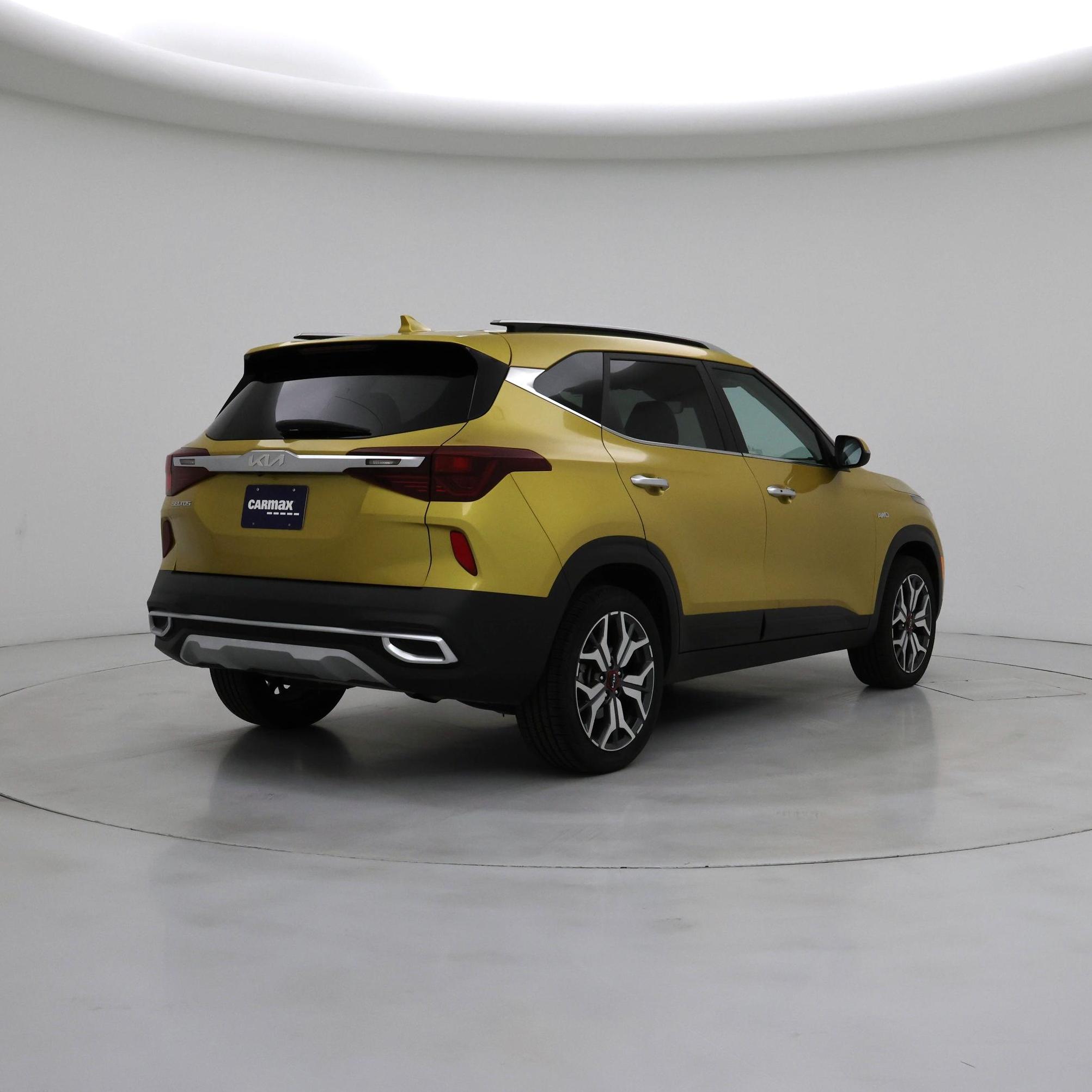 Thumbnail: 2023 Kia Seltos - 8