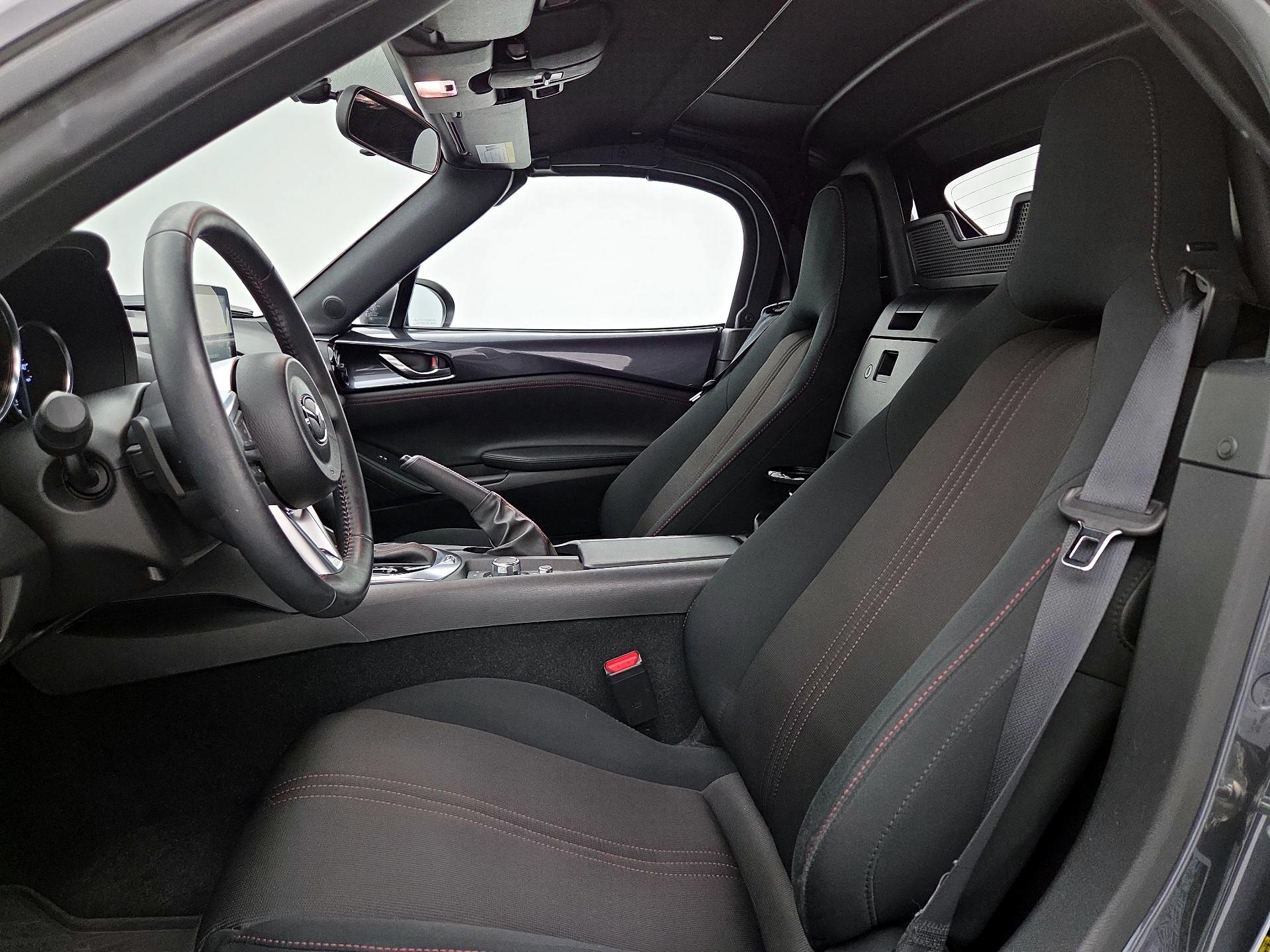 Thumbnail: 2016 Mazda MX-5 Miata - 11