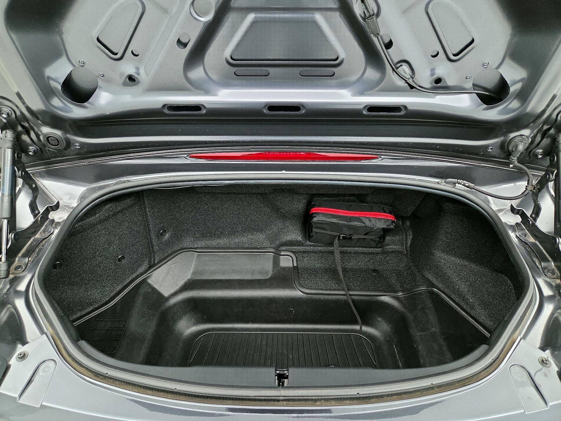 Thumbnail: 2016 Mazda MX-5 Miata - 18