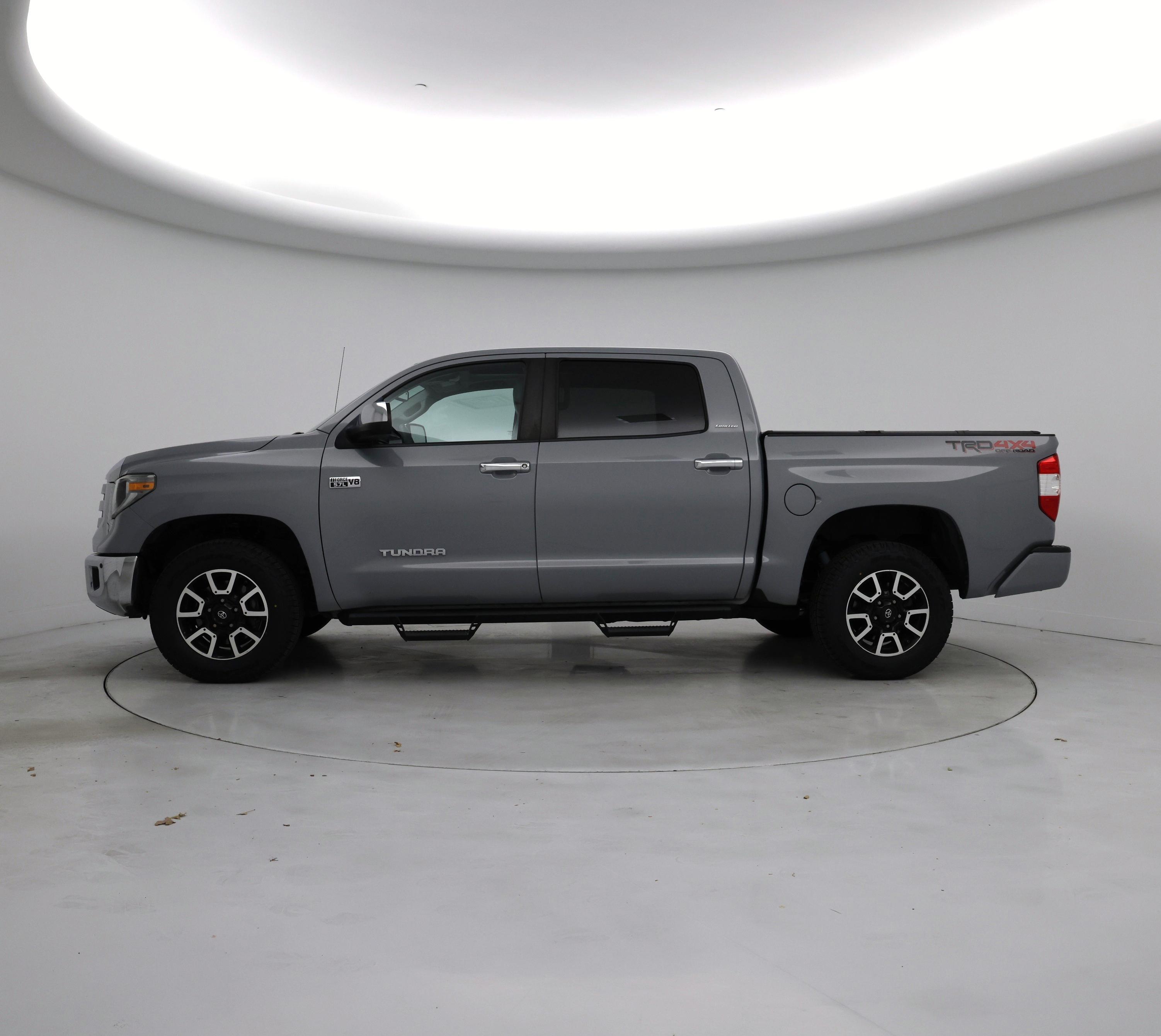Thumbnail: 2018 Toyota Tundra - 3