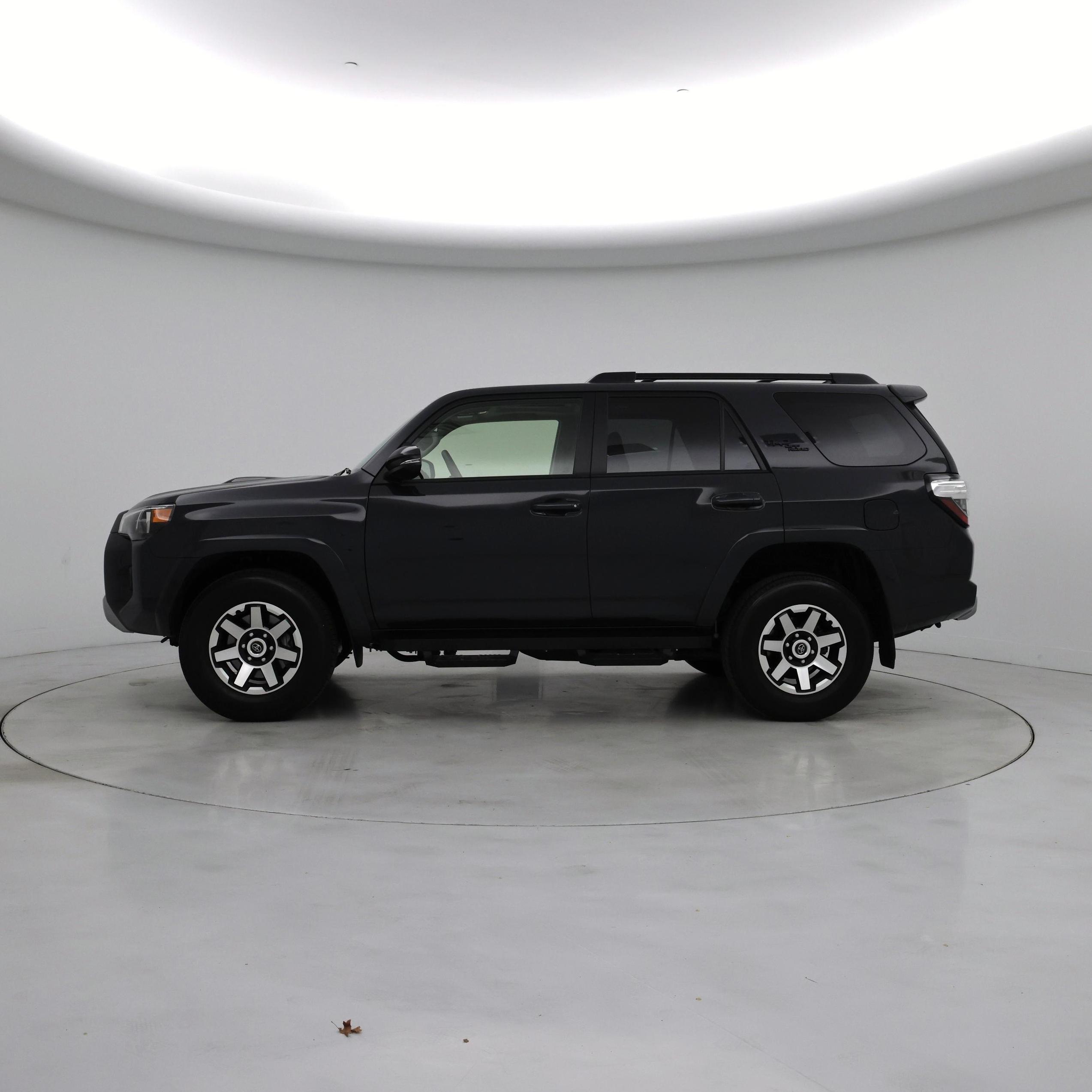 Thumbnail: 2024 Toyota 4Runner - 3