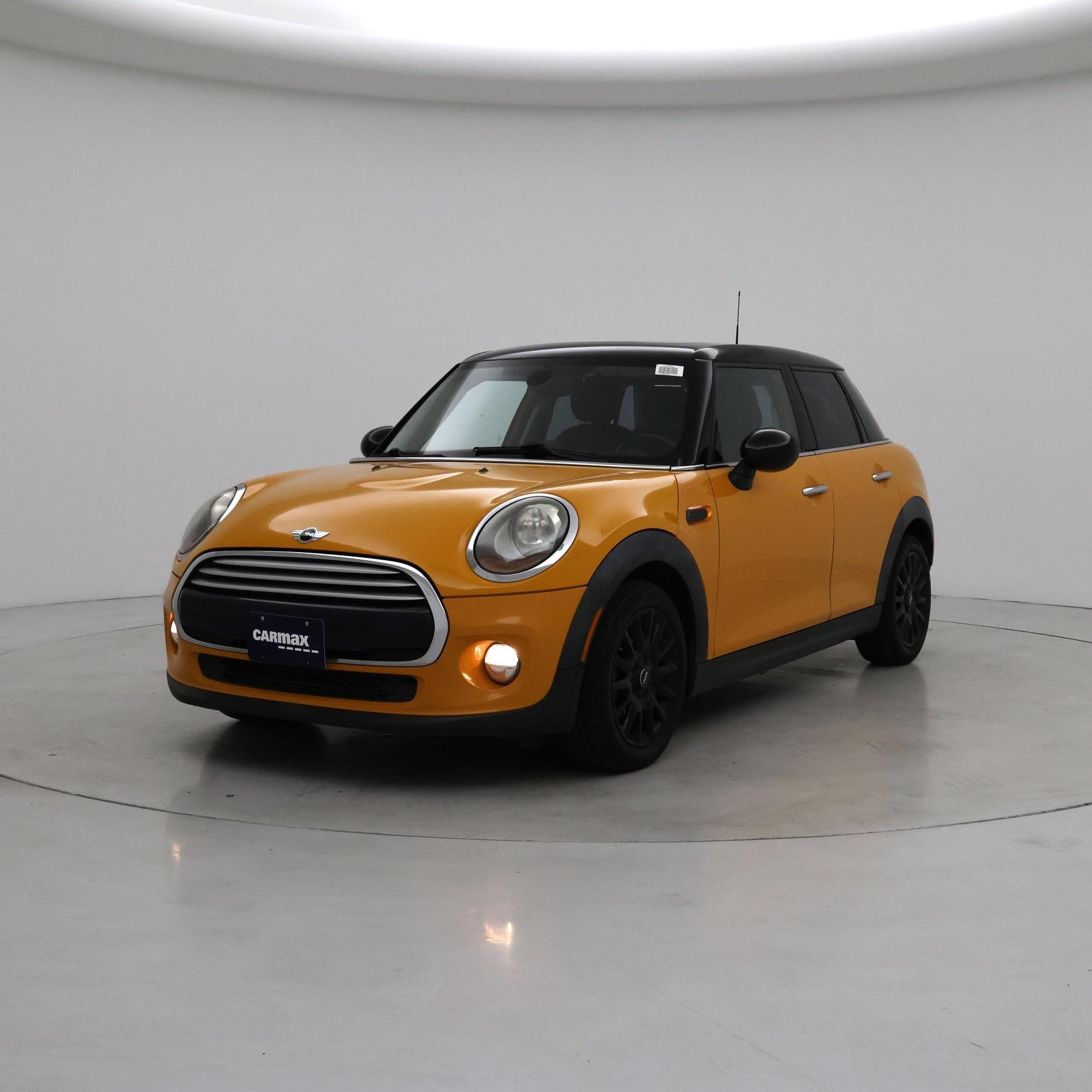 Thumbnail: 2015 MINI Cooper Hardtop - 4