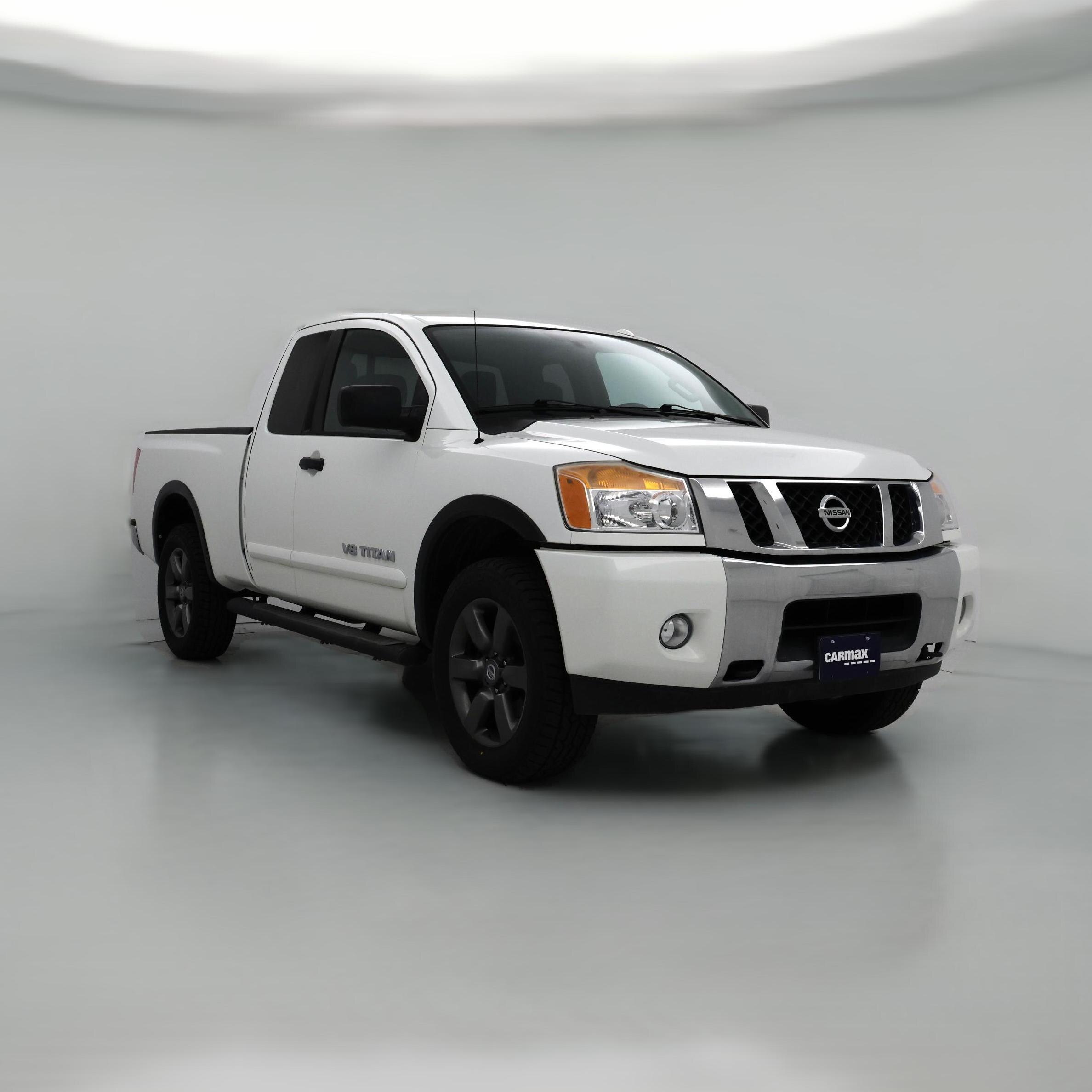 Thumbnail: 2015 Nissan Titan - 1