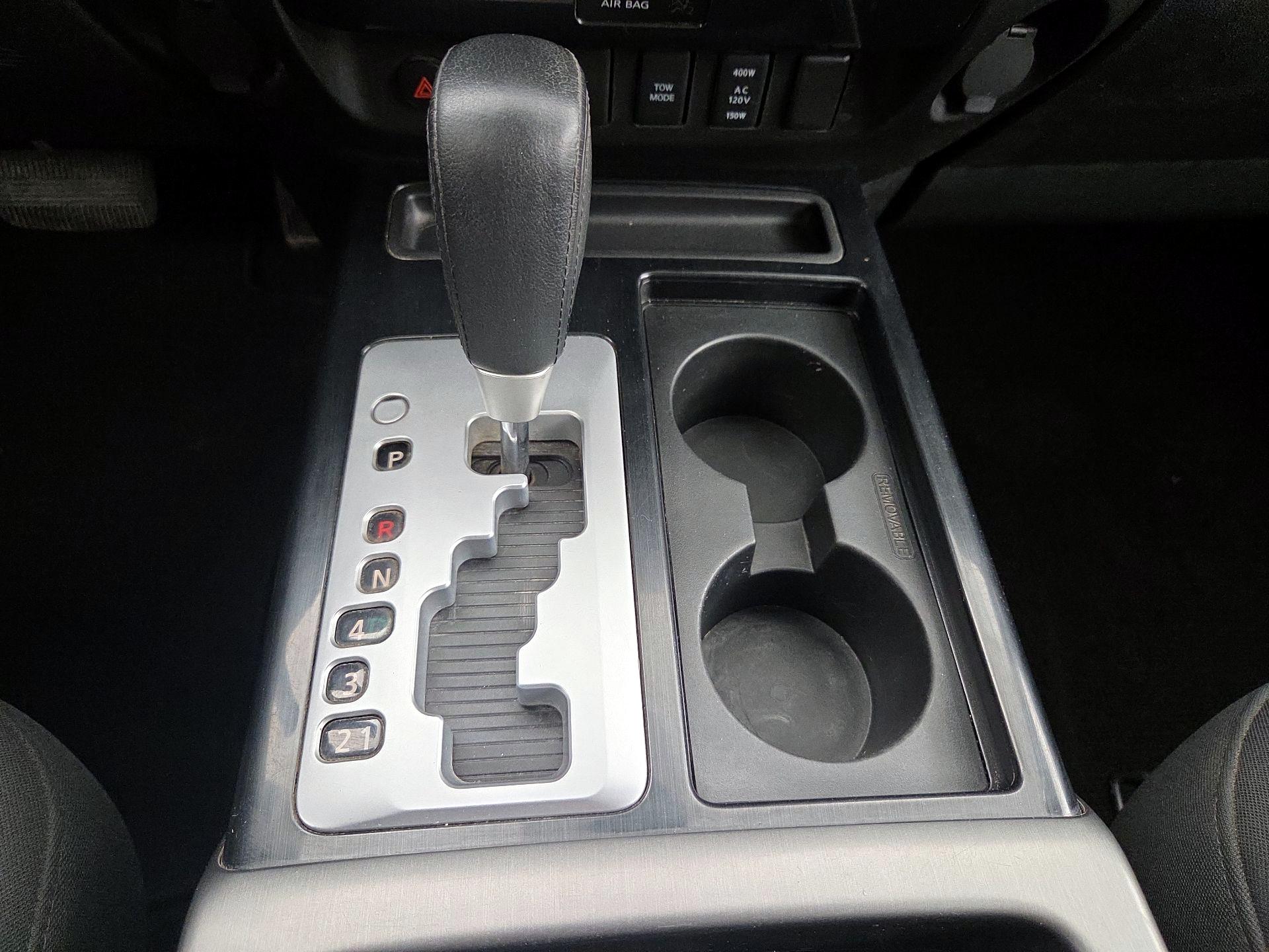 Thumbnail: 2015 Nissan Titan - 18