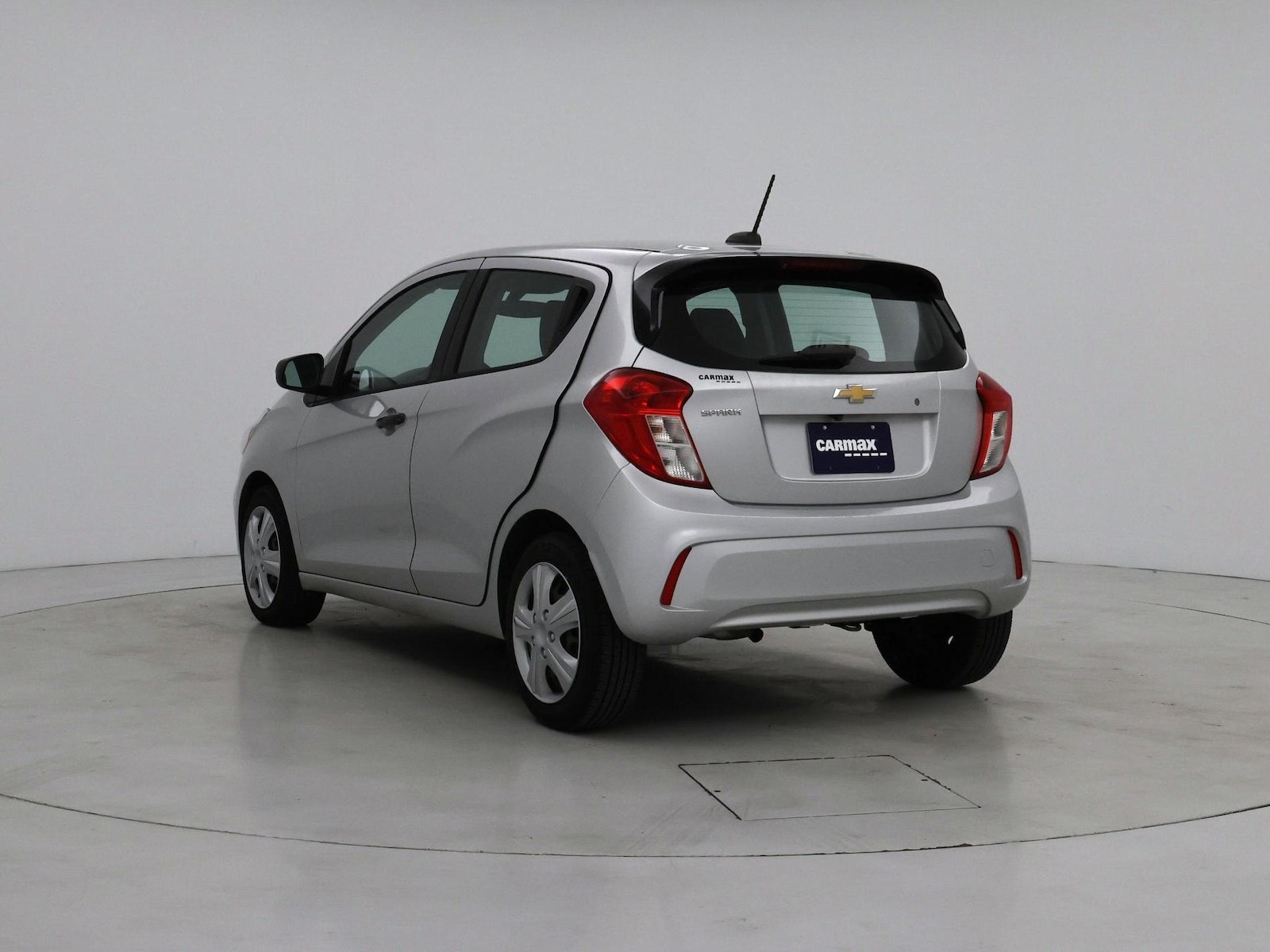 2019 Chevrolet Spark LS - Photo 3