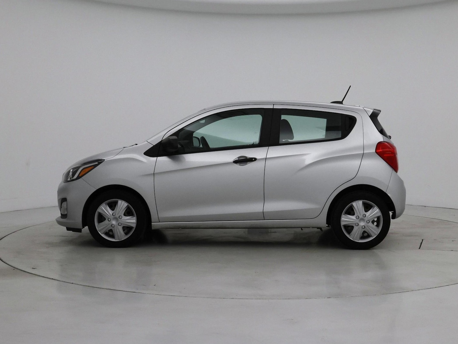 2019 Chevrolet Spark LS - Photo 4