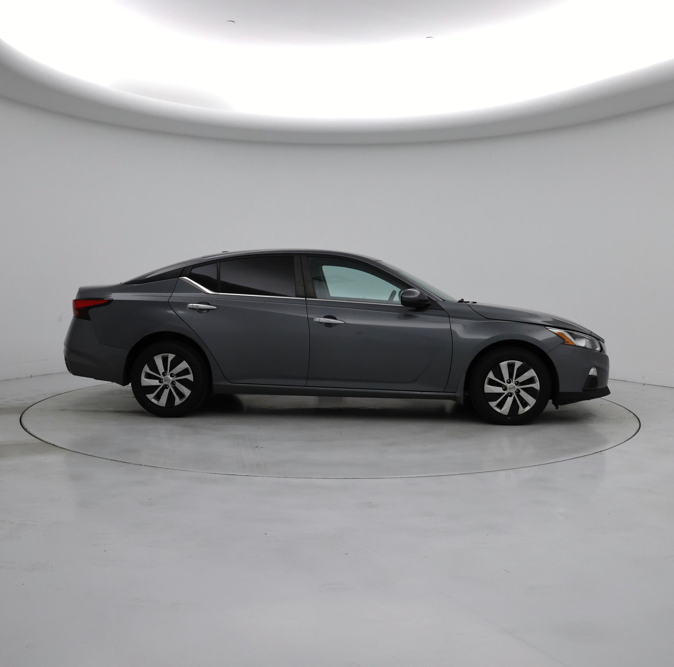 Thumbnail: 2020 Nissan Altima - 7