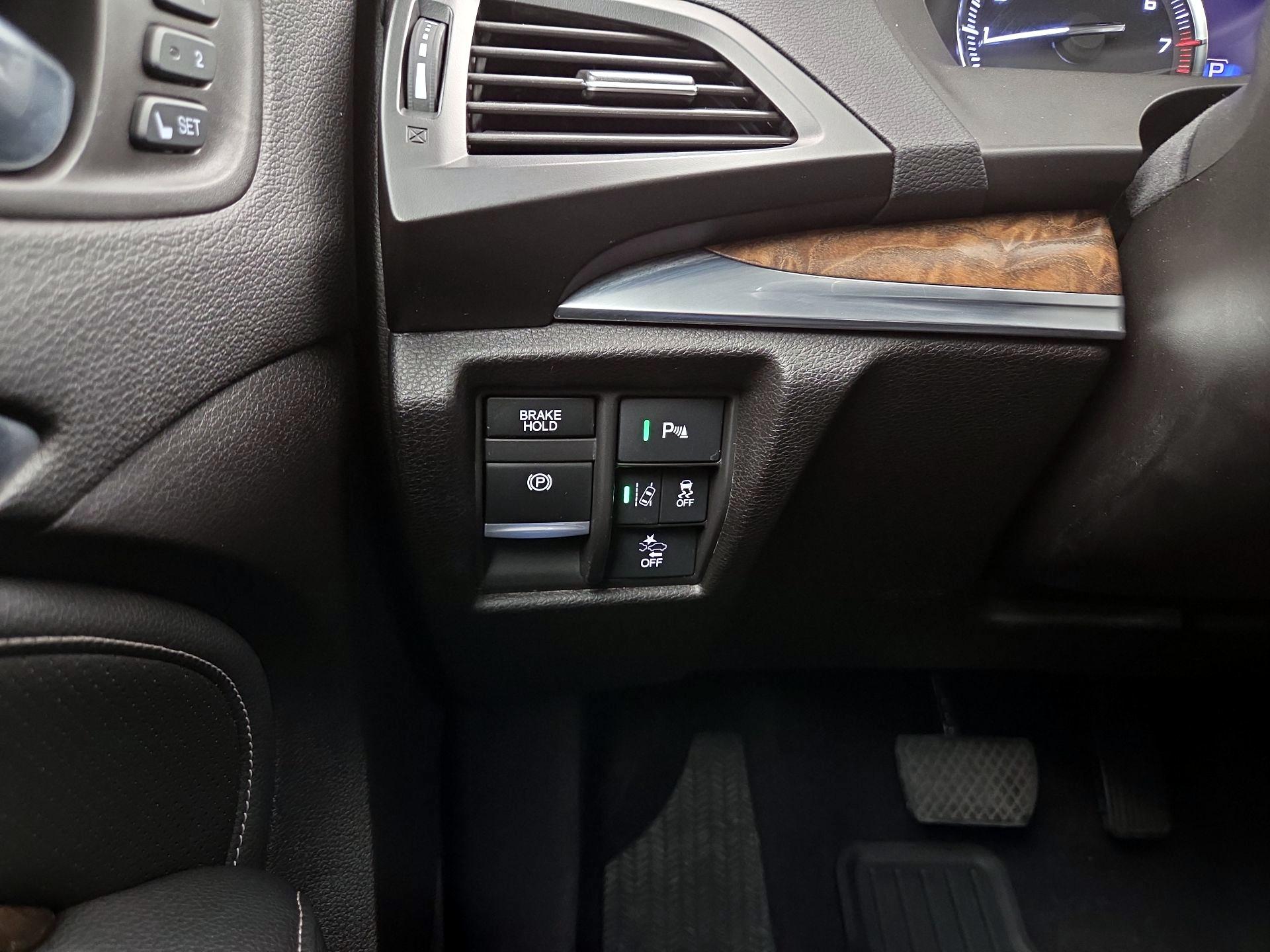 Thumbnail: 2019 Acura MDX - 13