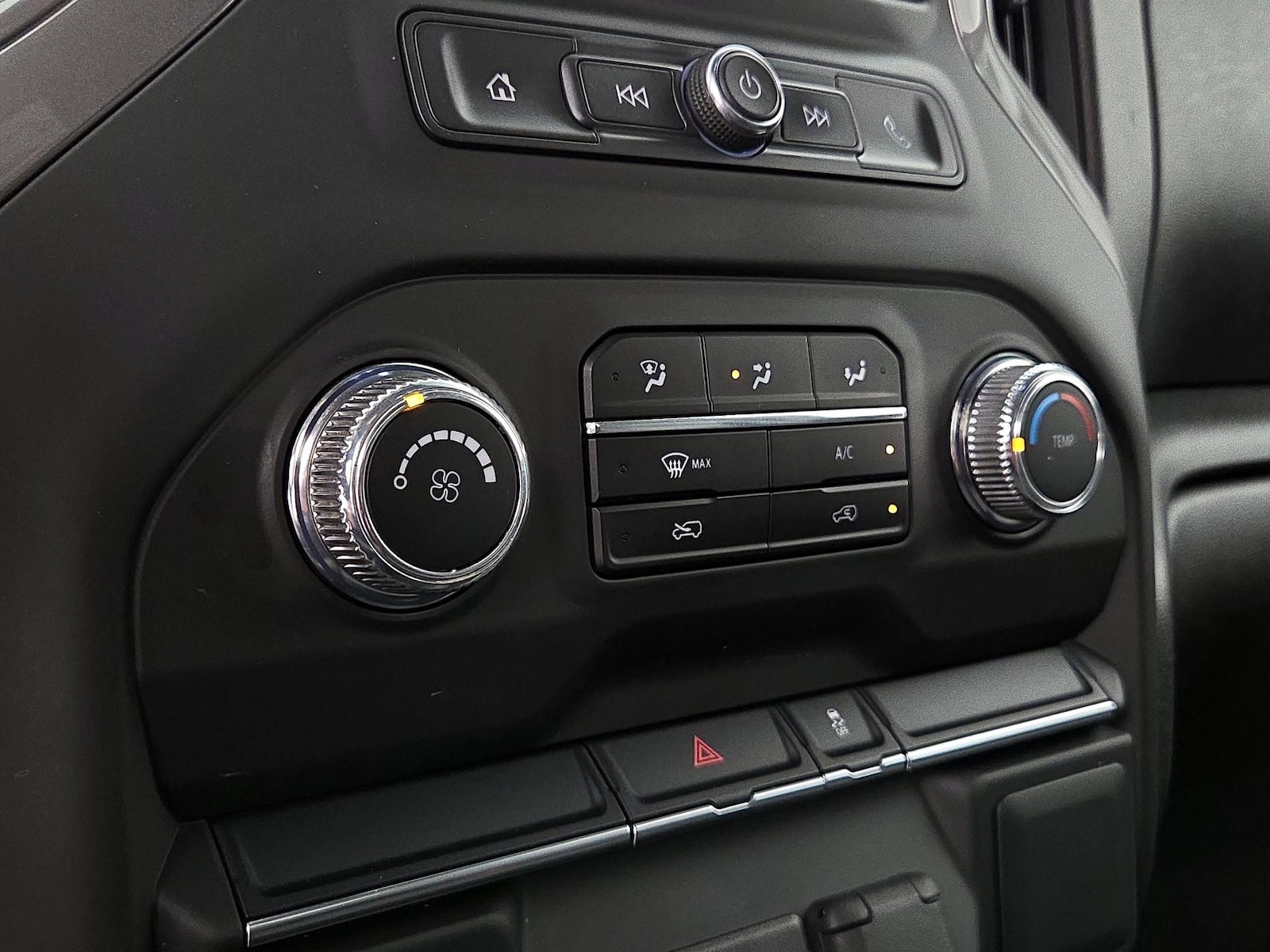 2023 GMC Sierra 3500HD Pro - Photo 17