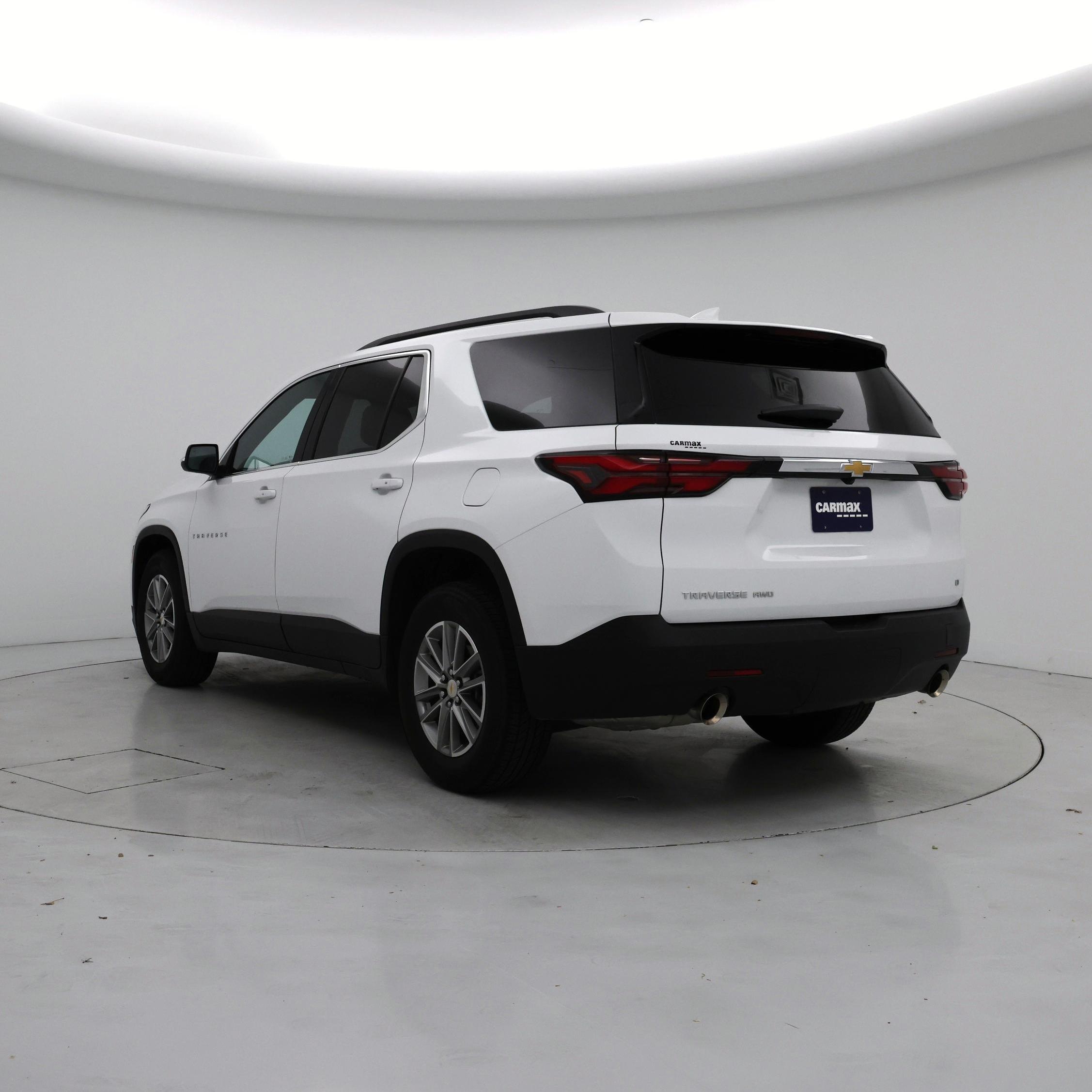 Thumbnail: 2023 Chevrolet Traverse - 2