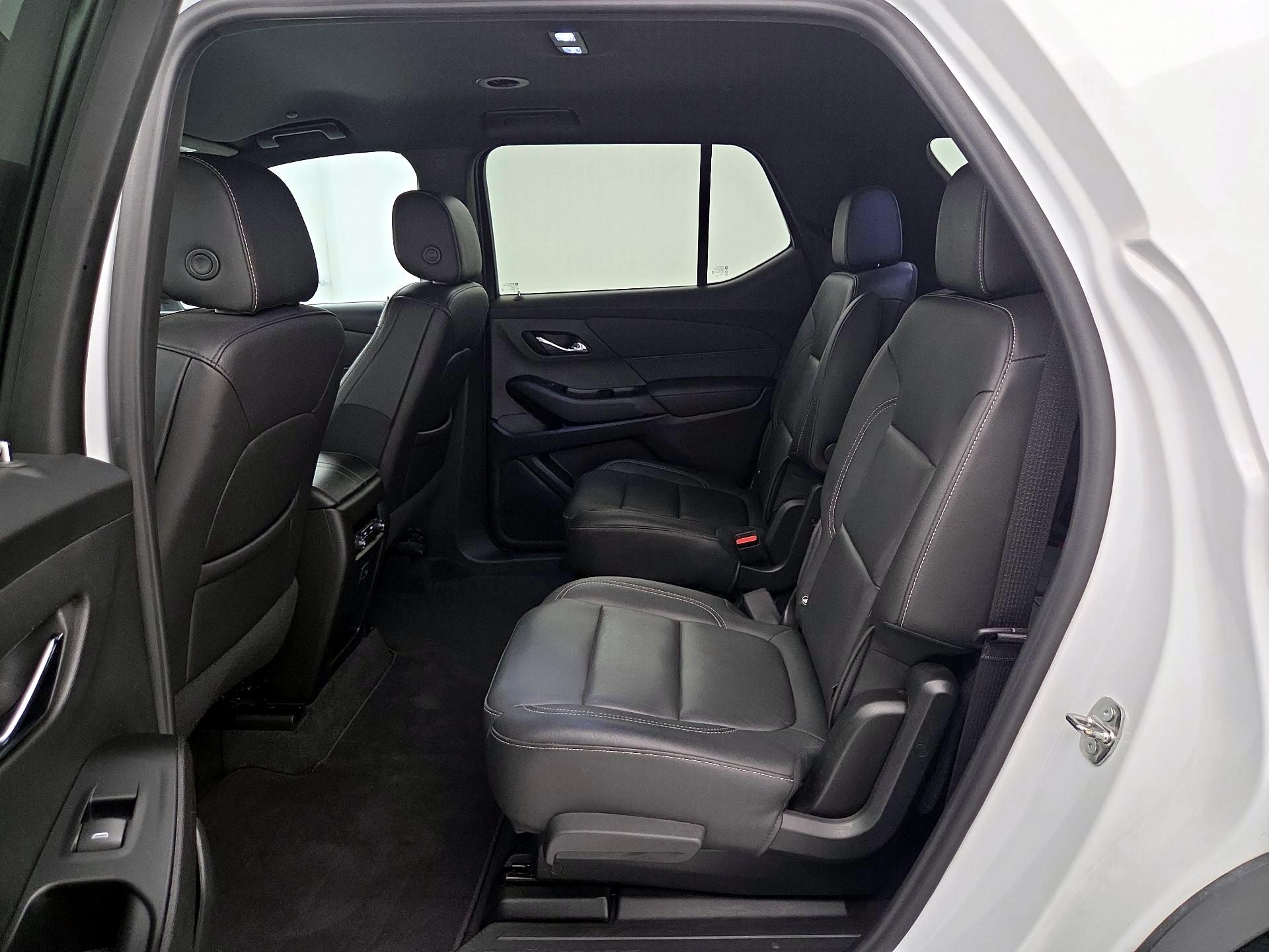 Thumbnail: 2023 Chevrolet Traverse - 19