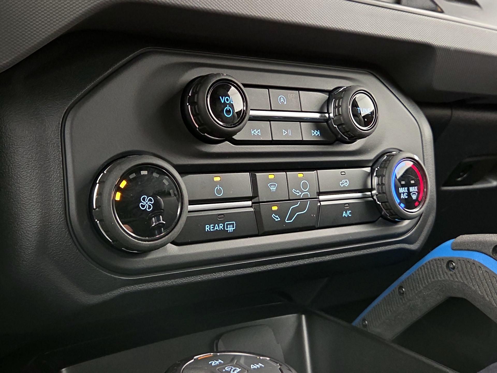 Thumbnail: 2021 Ford Bronco - 16