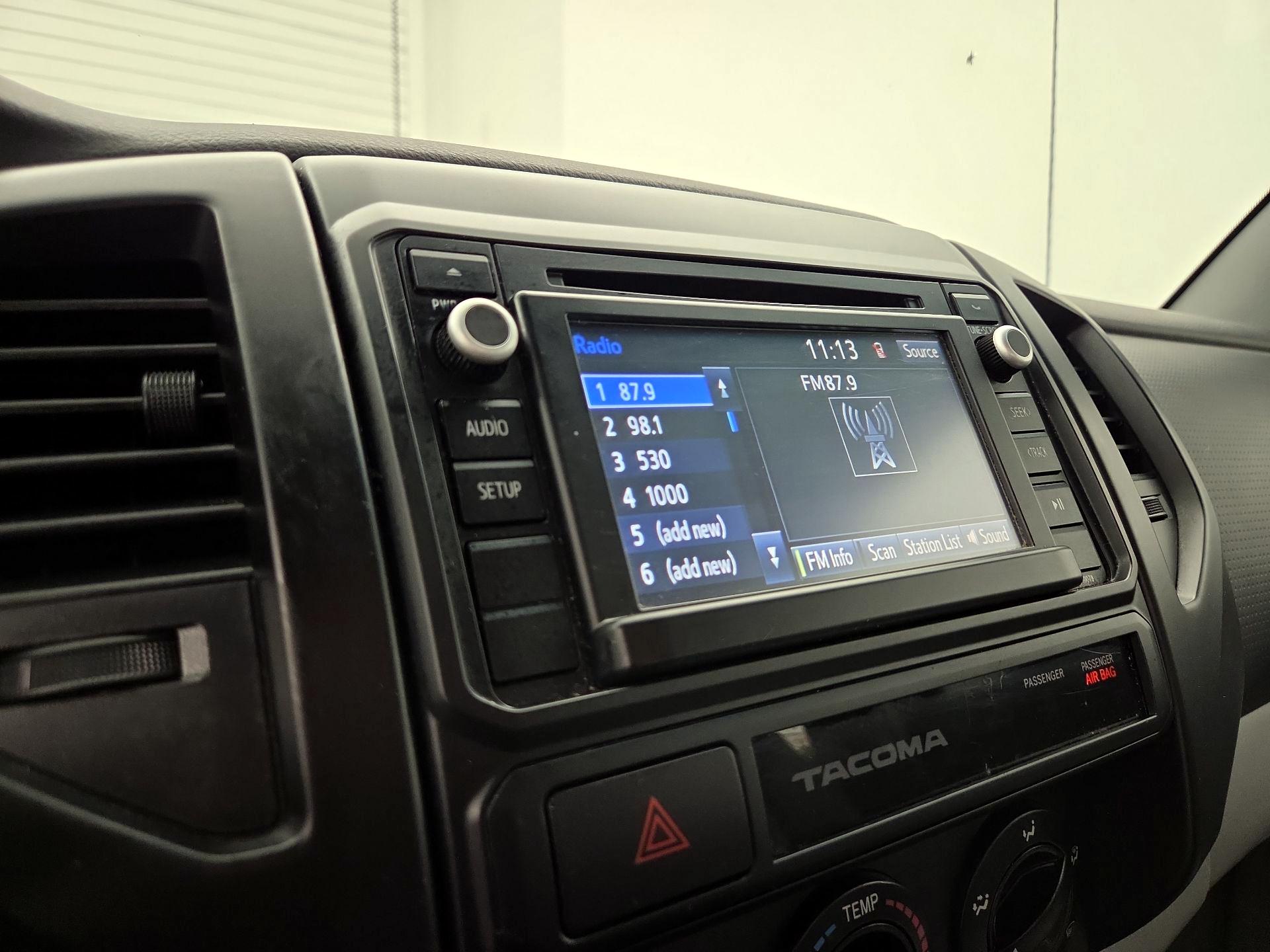 Thumbnail: 2015 Toyota Tacoma - 14
