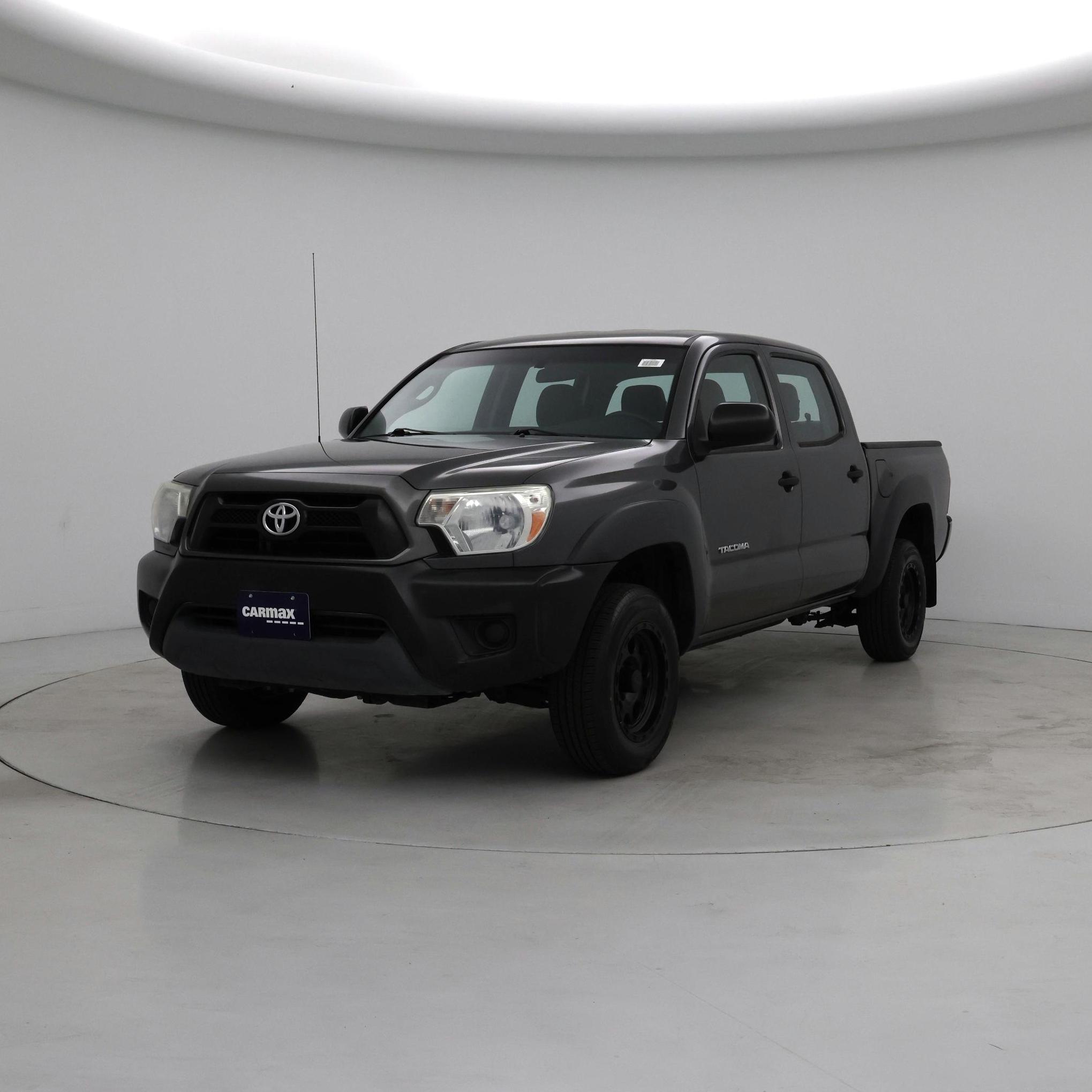 Thumbnail: 2015 Toyota Tacoma - 4