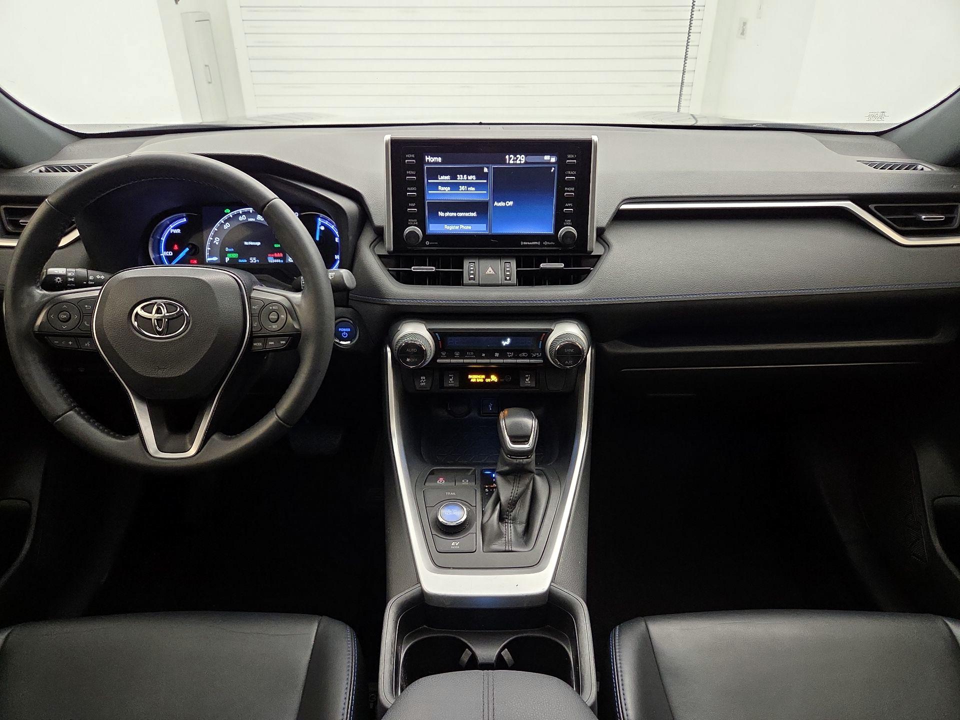 Thumbnail: 2020 Toyota RAV4 - 9