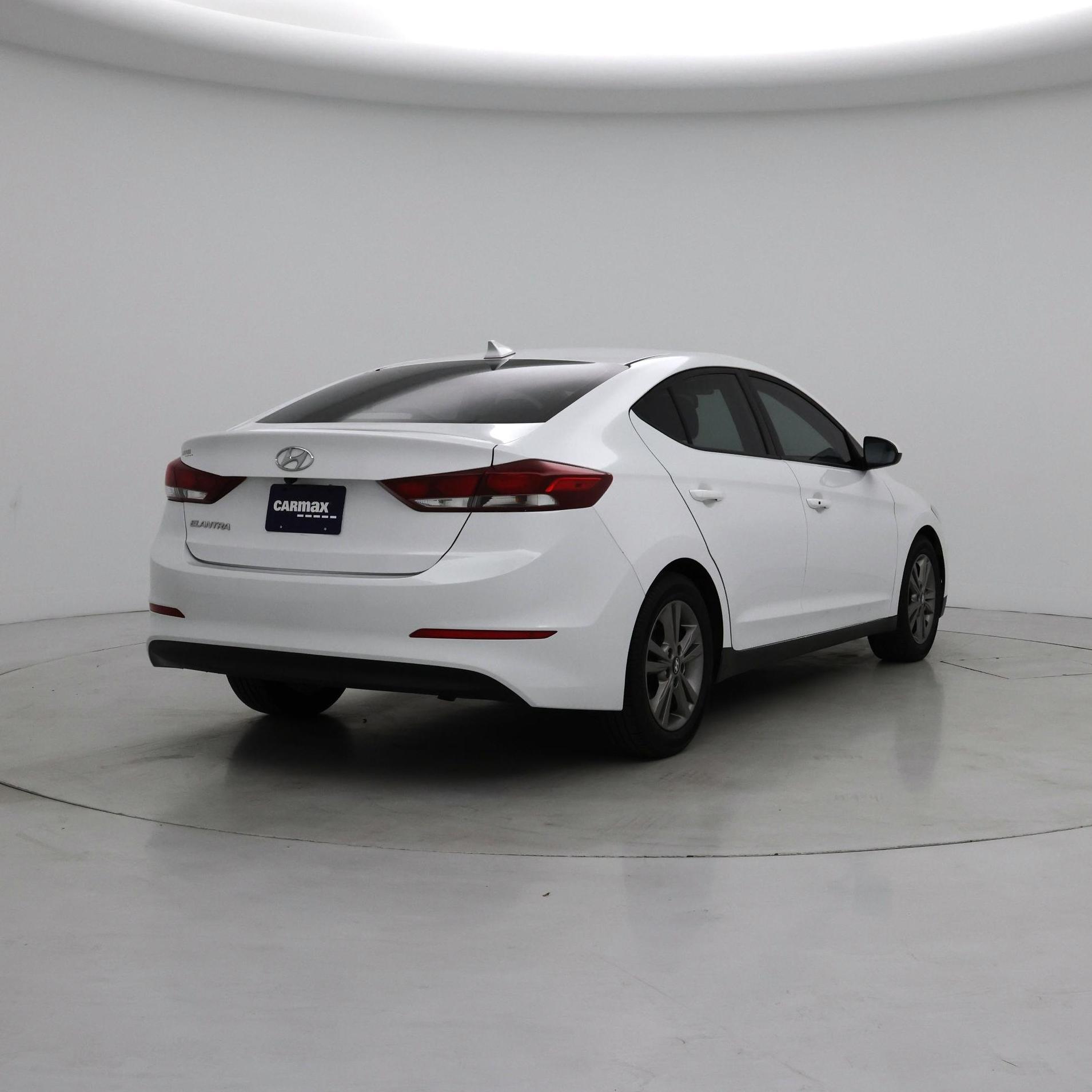 Thumbnail: 2018 Hyundai Elantra - 8