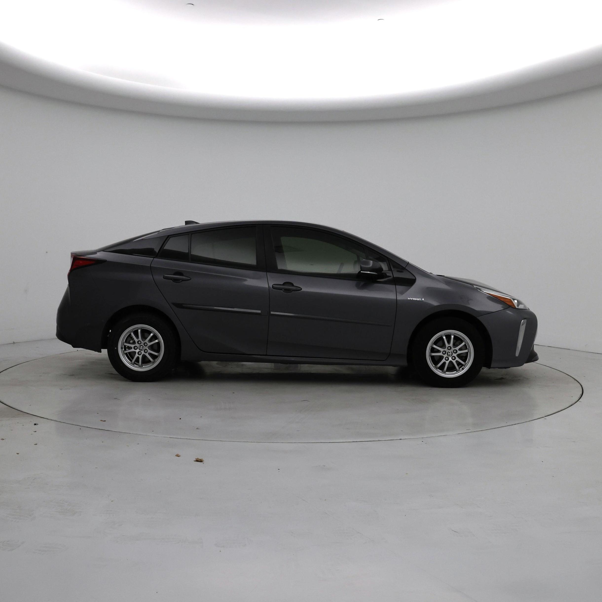 Thumbnail: 2019 Toyota Prius - 7