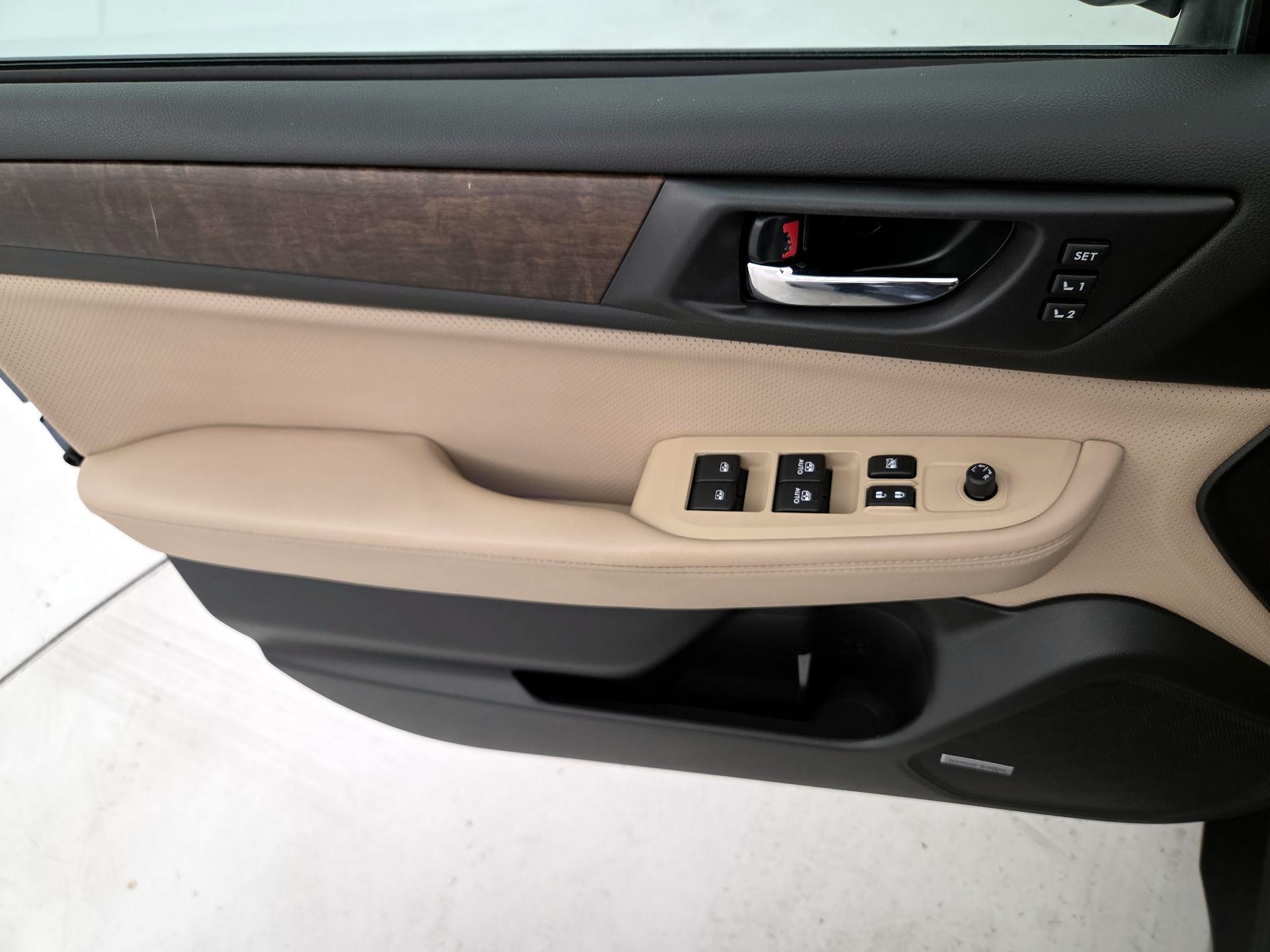 Thumbnail: 2016 Subaru Outback - 12