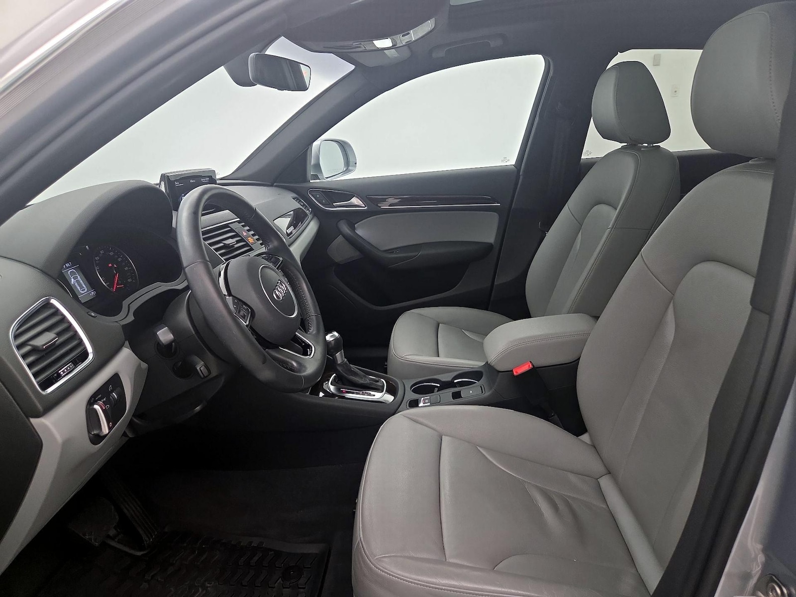 2016 Audi Q3 Premium Plus - Photo 12