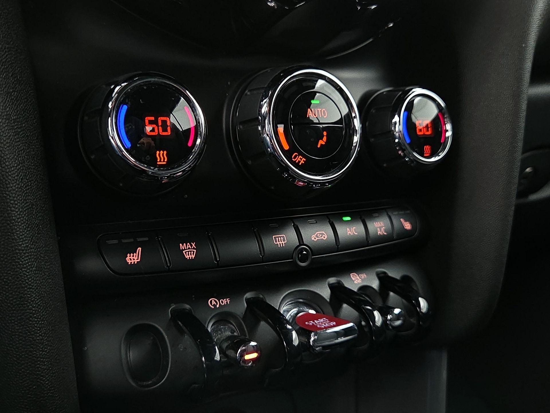 Thumbnail: 2017 MINI Cooper - 16
