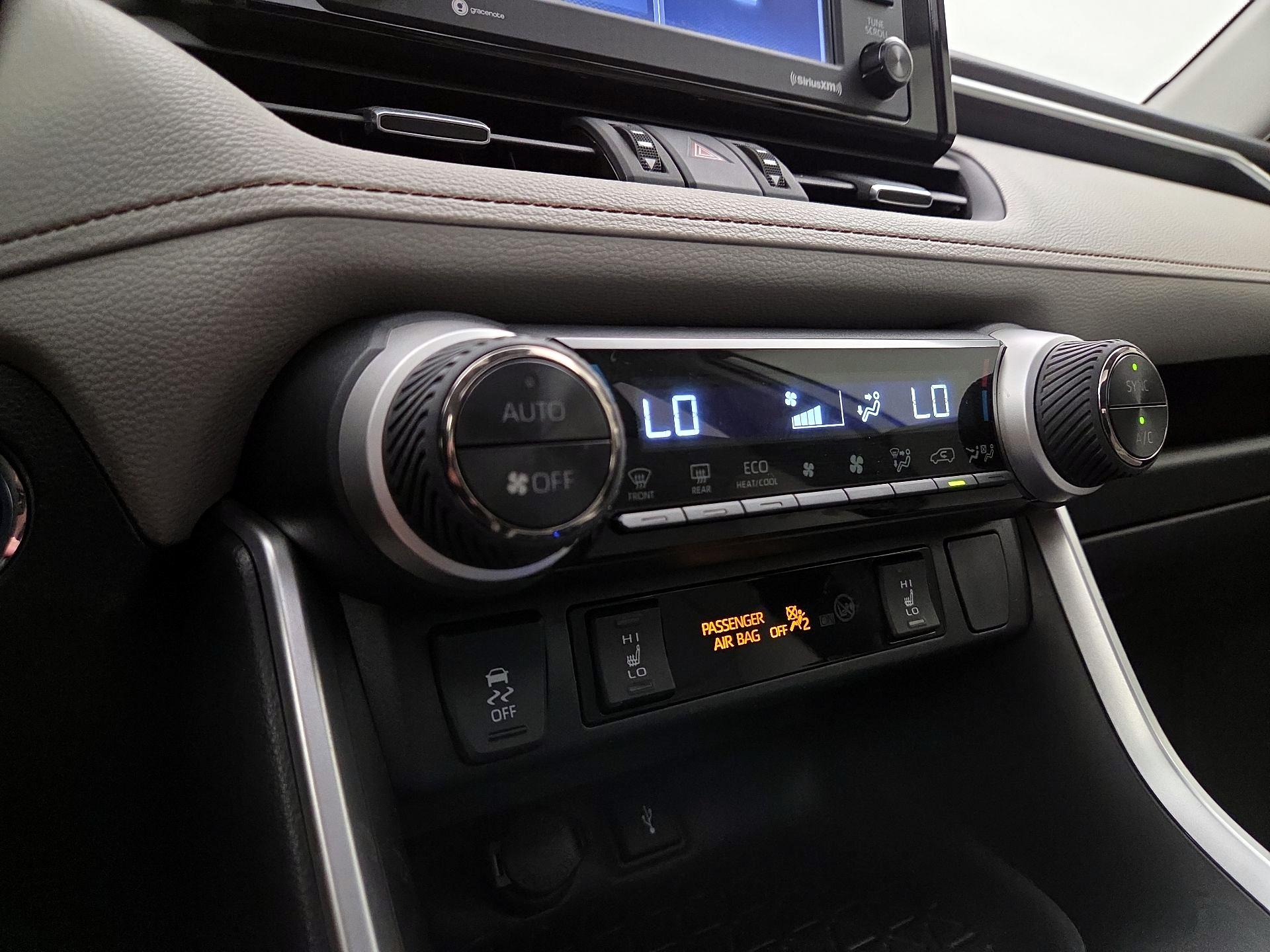 Thumbnail: 2022 Toyota RAV4 - 16