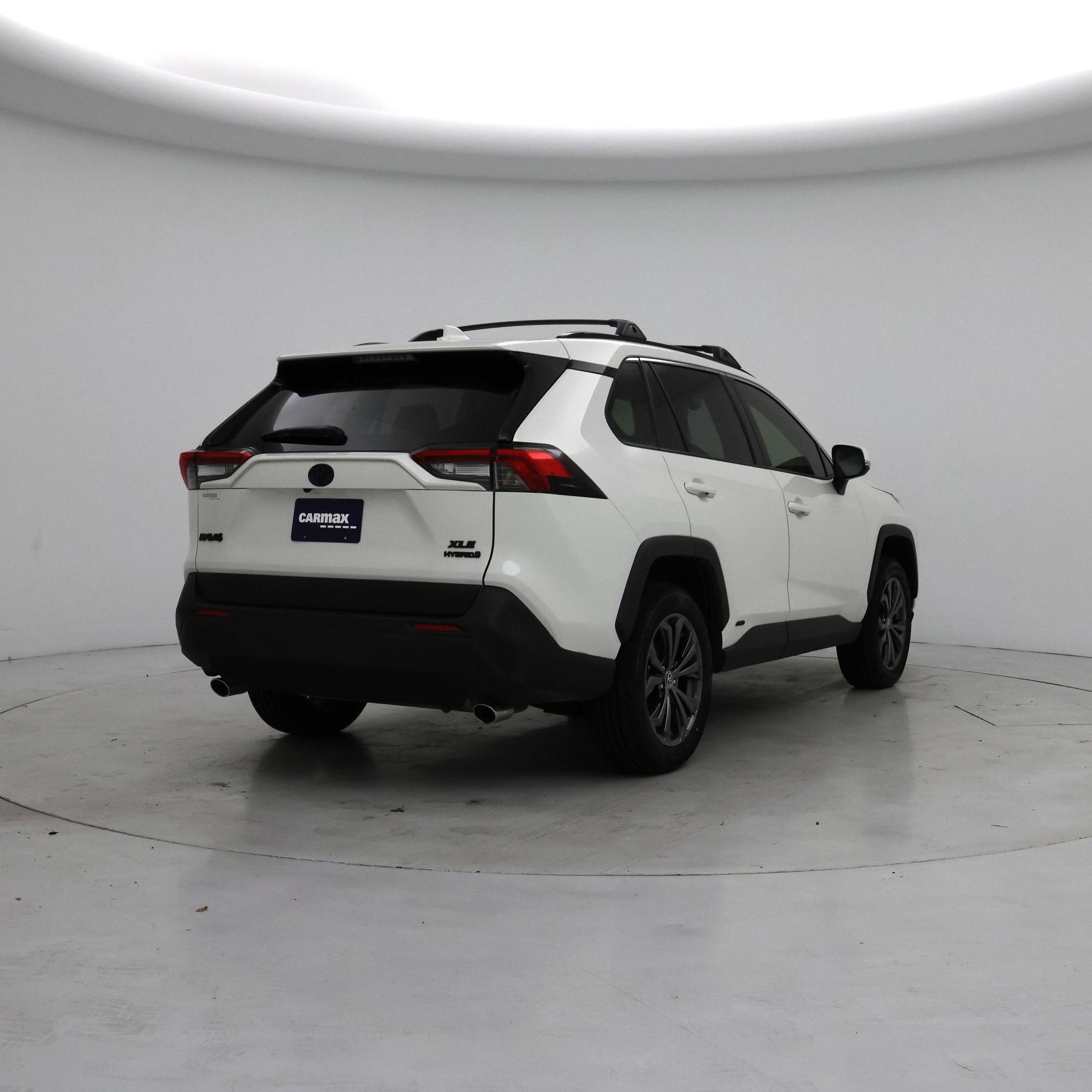 Thumbnail: 2022 Toyota RAV4 - 8