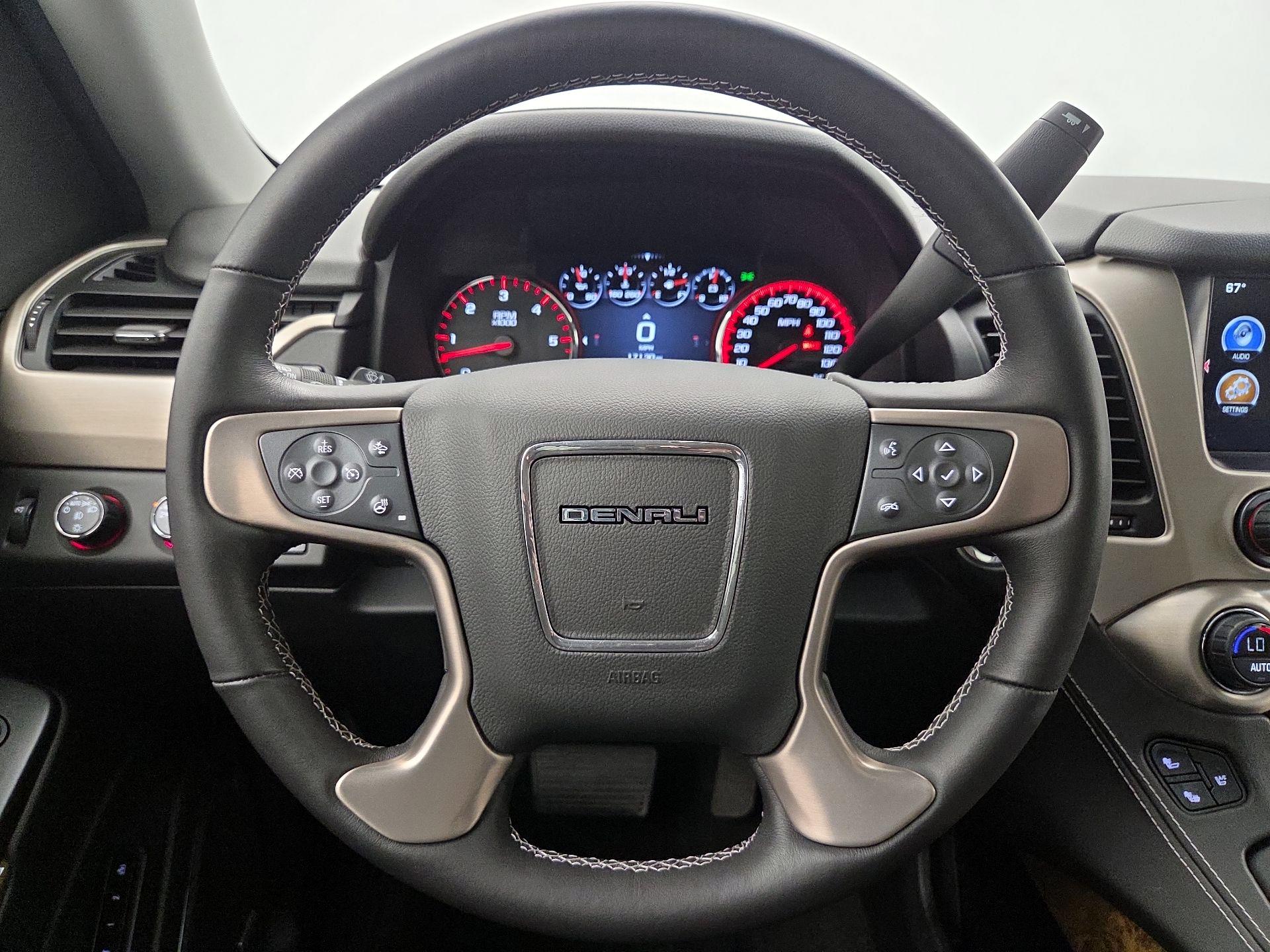 Thumbnail: 2016 GMC Yukon XL - 10